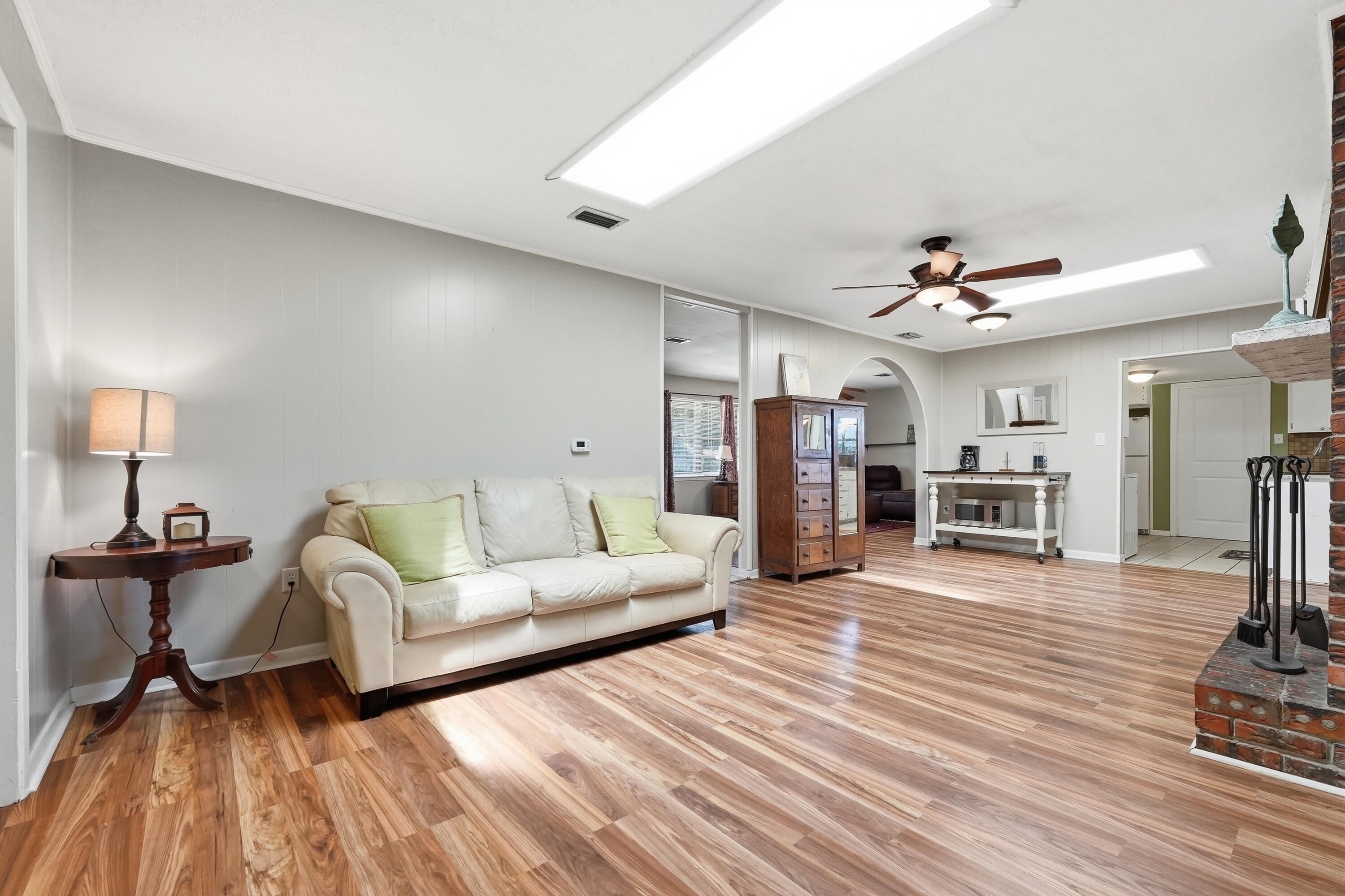 LAKE LORRAINE EST LOT 48 BLK B - Residential