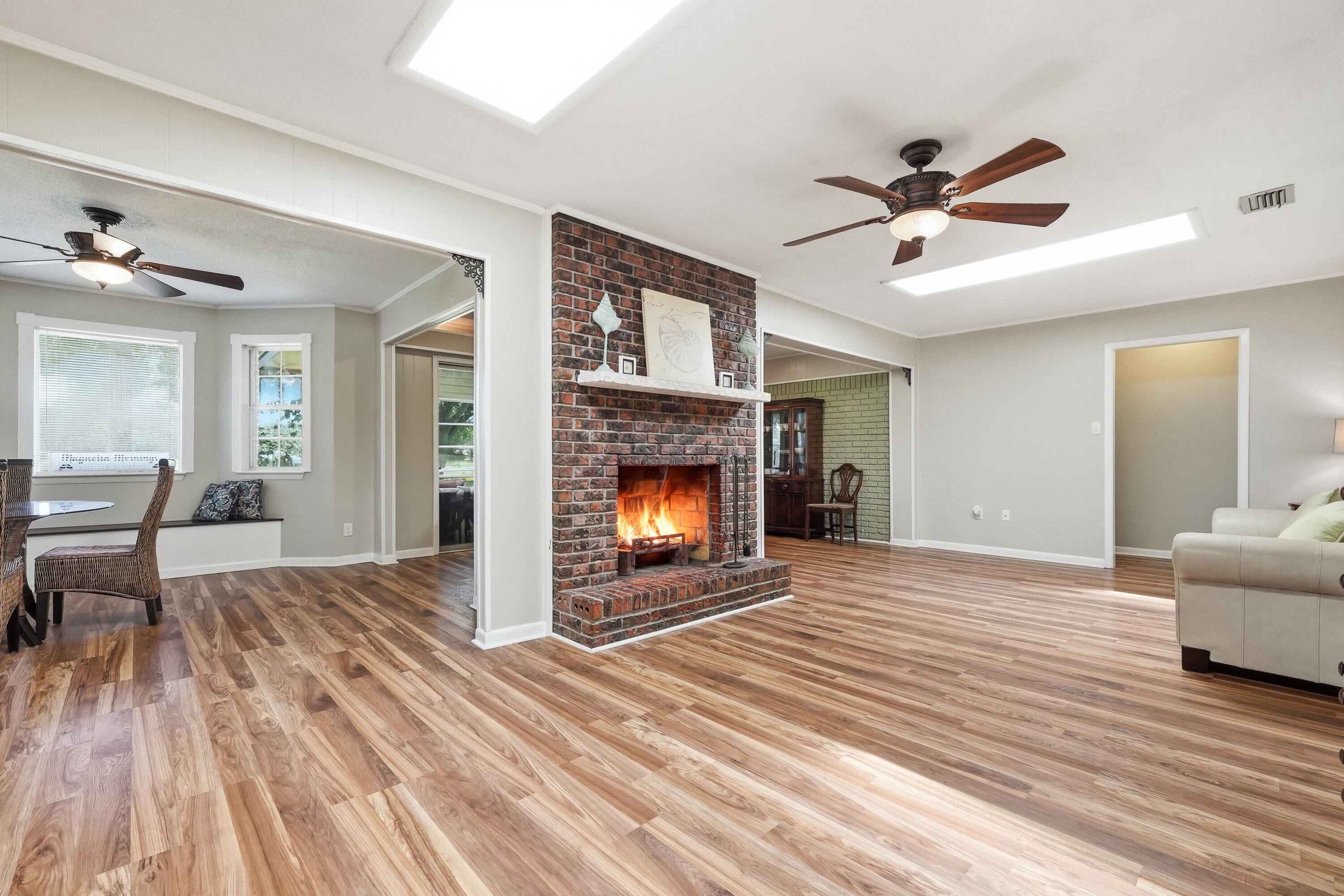 LAKE LORRAINE EST LOT 48 BLK B - Residential