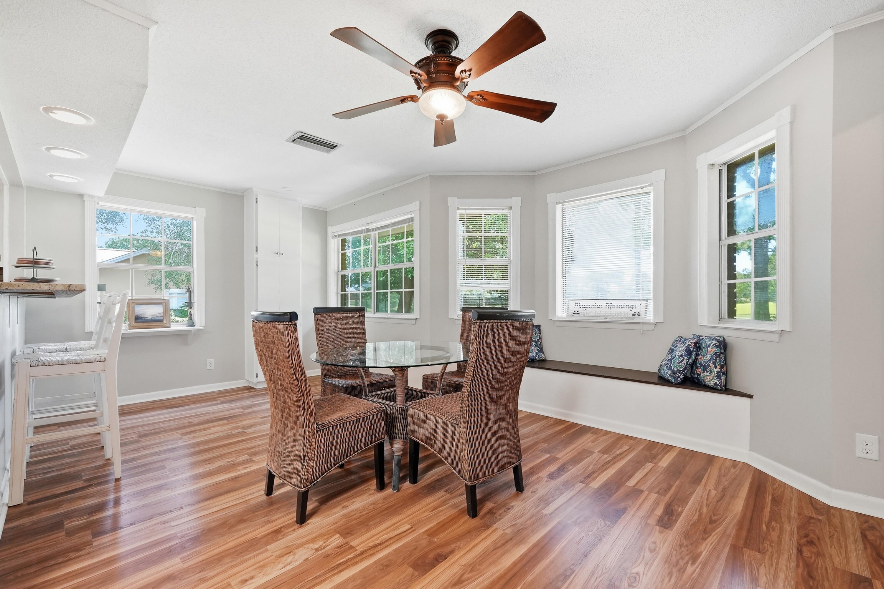 LAKE LORRAINE EST LOT 48 BLK B - Residential