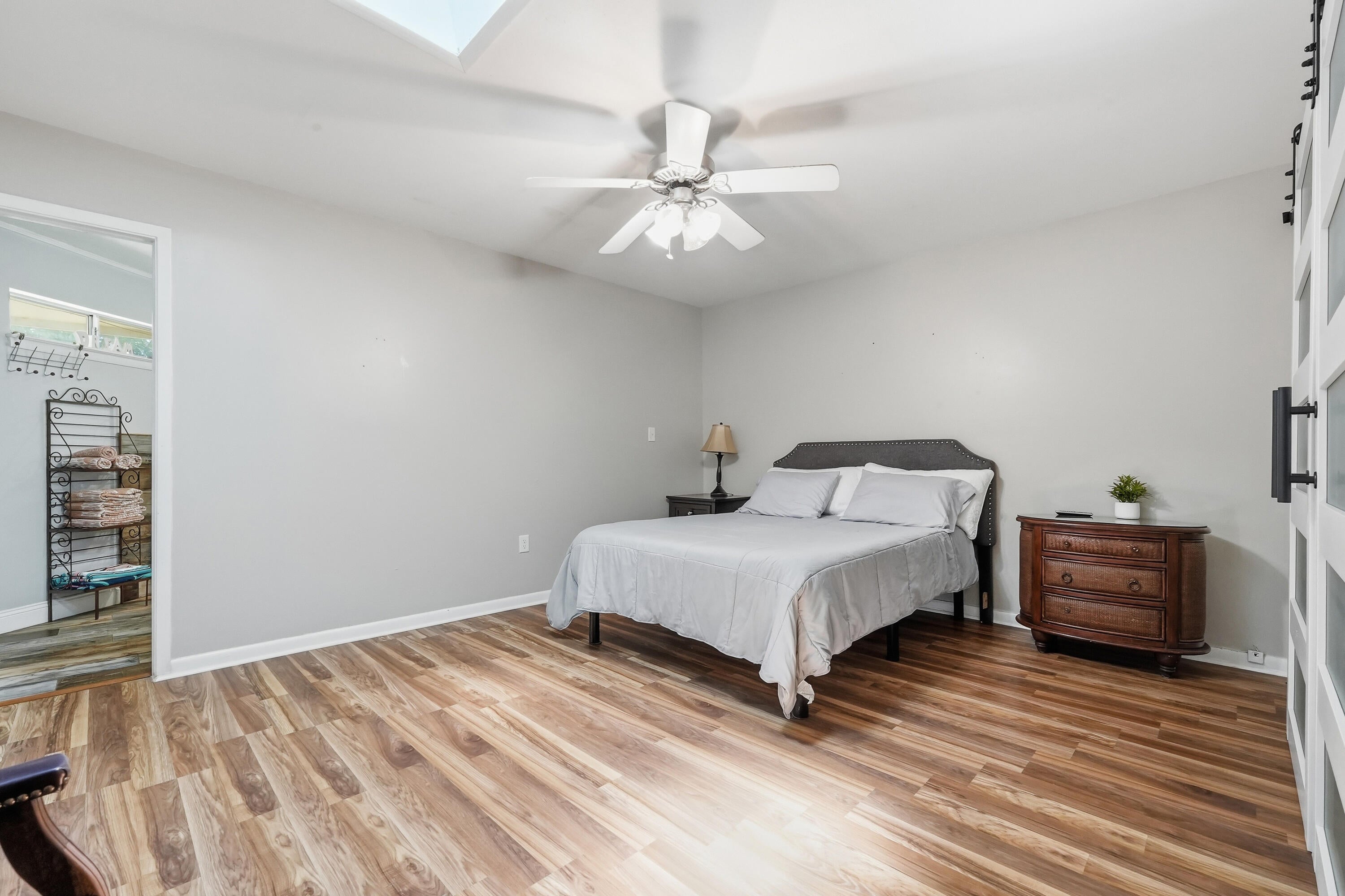 LAKE LORRAINE EST LOT 48 BLK B - Residential