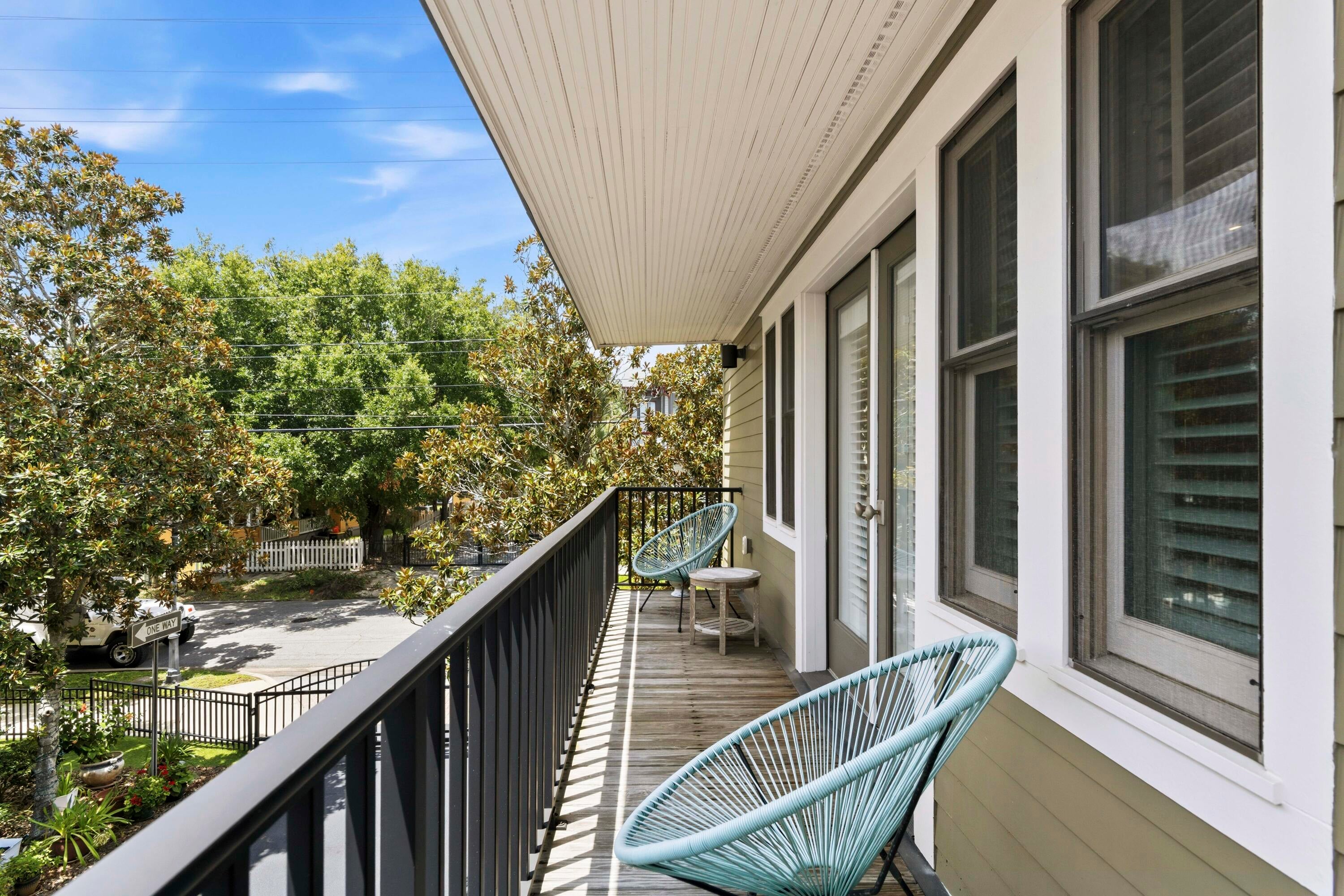 COURT OF NORTH HILL - Residential