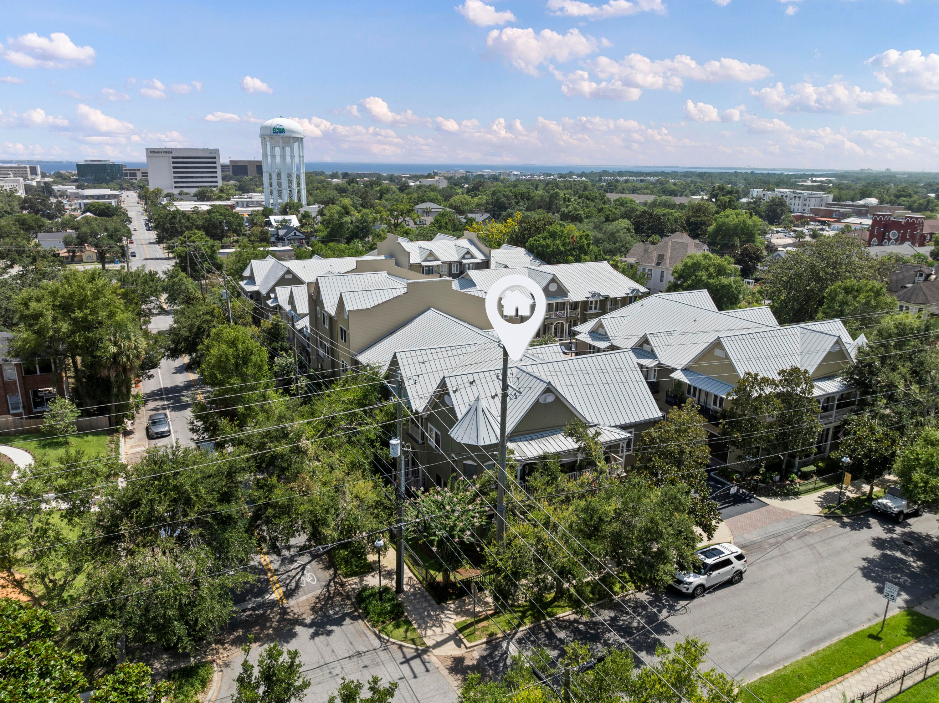 COURT OF NORTH HILL - Residential