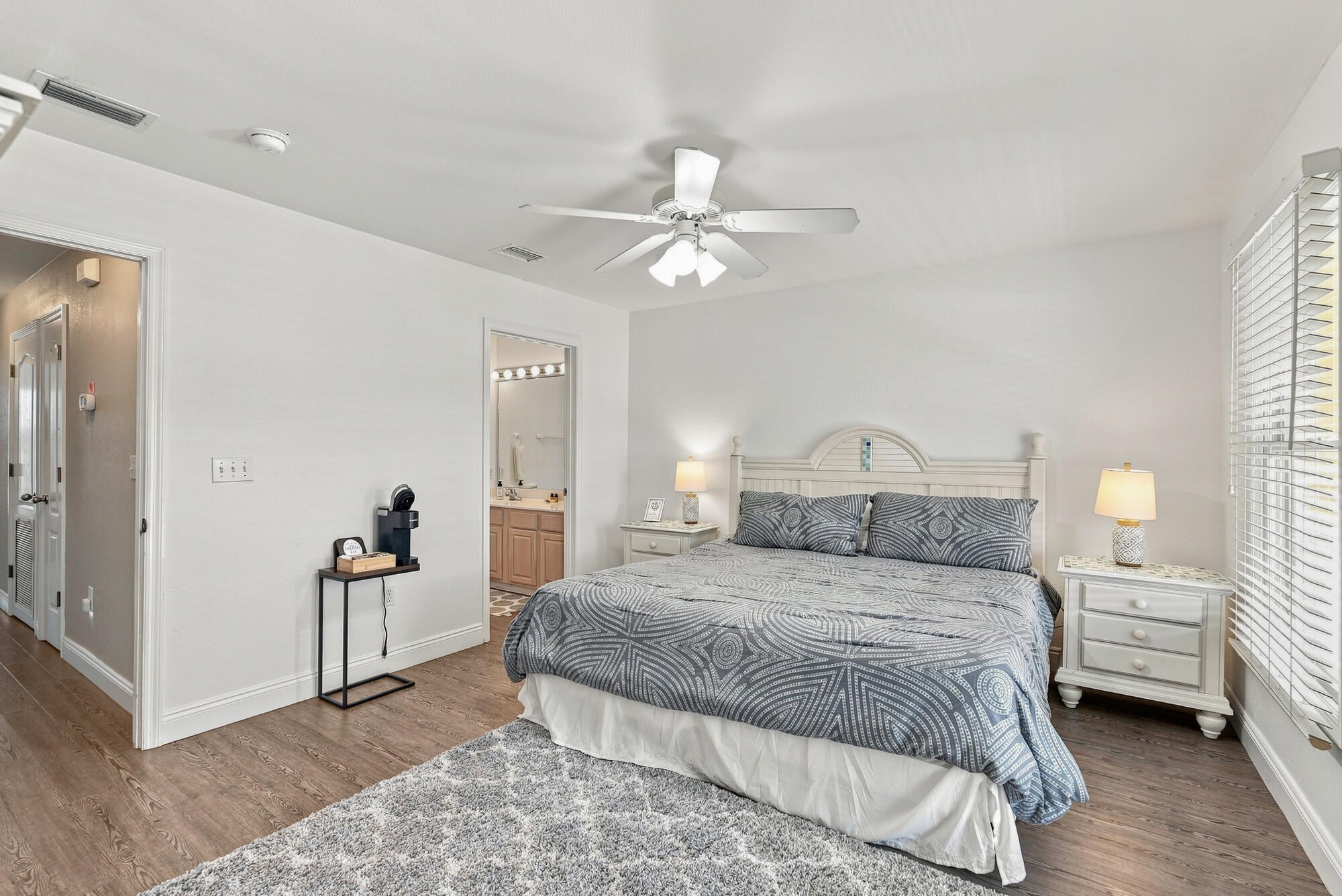 Seacliffs - Residential