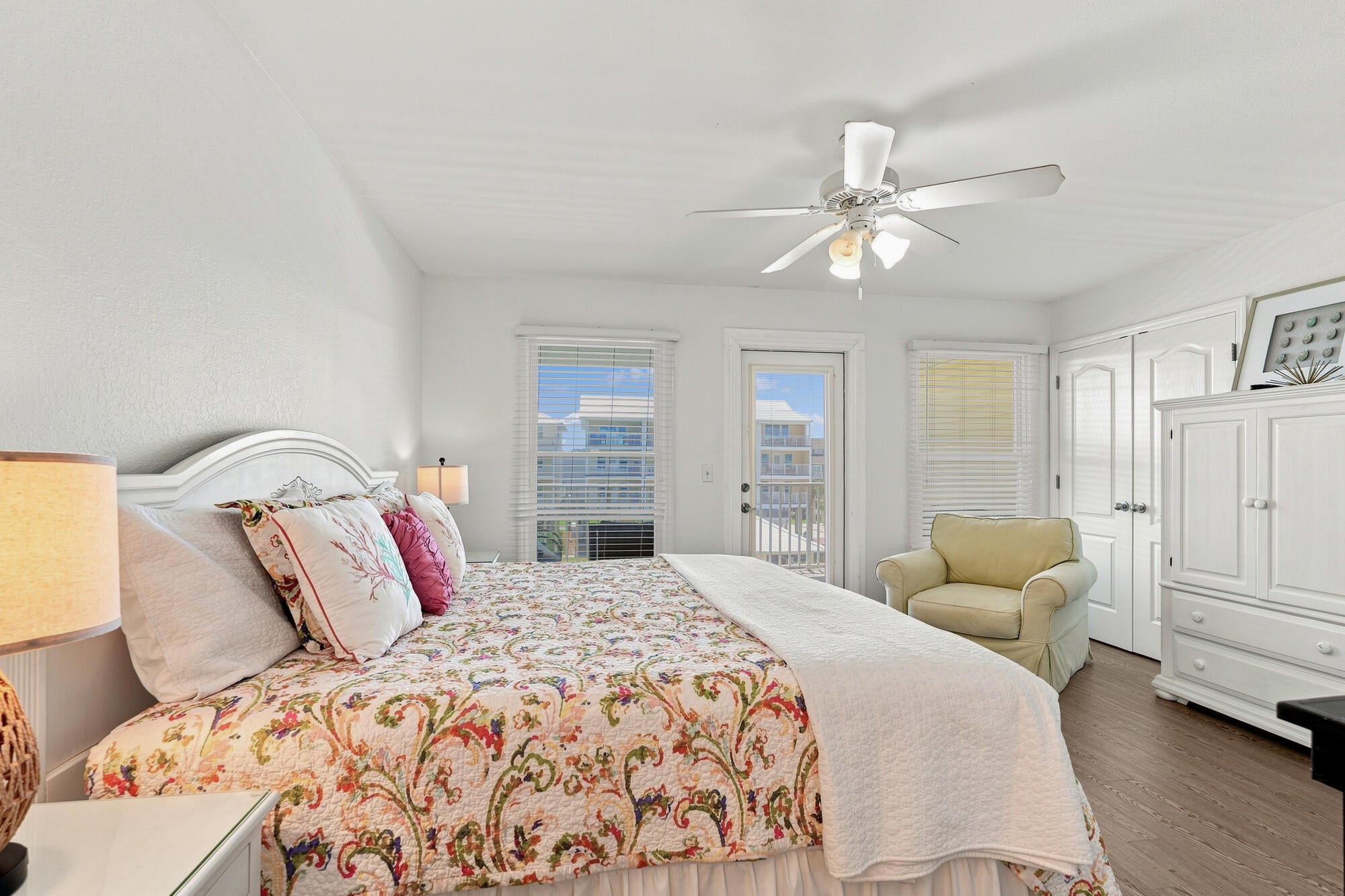 Seacliffs - Residential