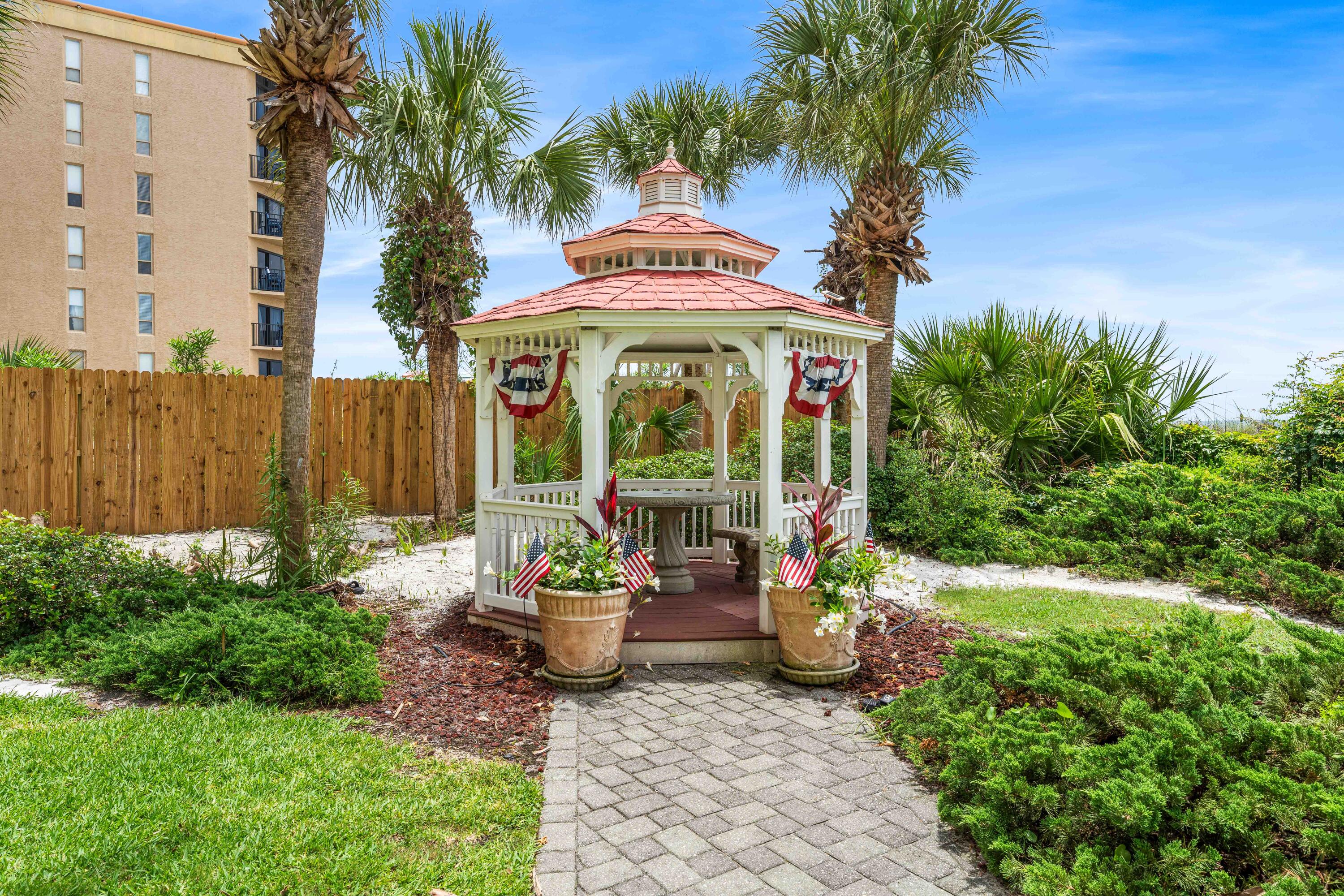WATERS EDGE - Residential