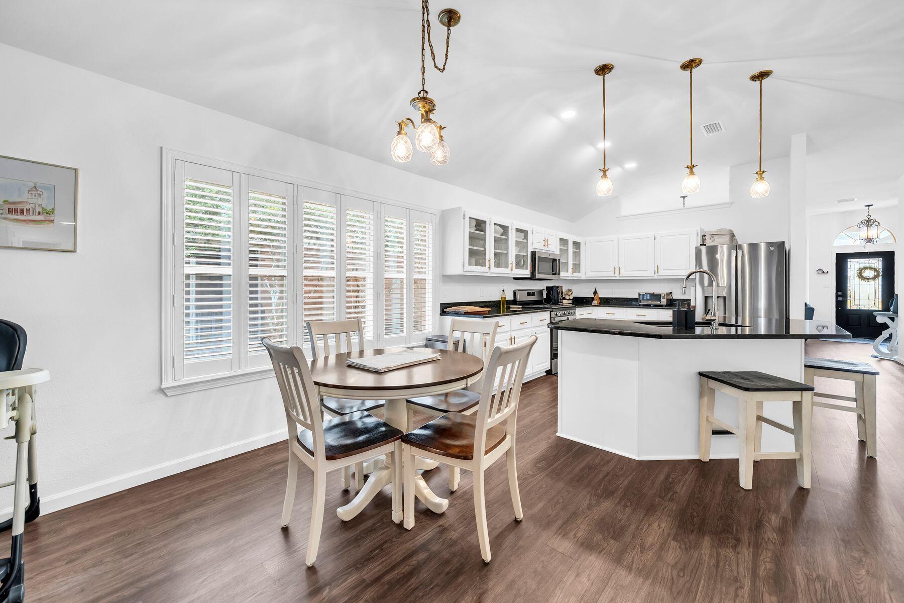 MAGNOLIA FOREST S/D PH 2 - Residential