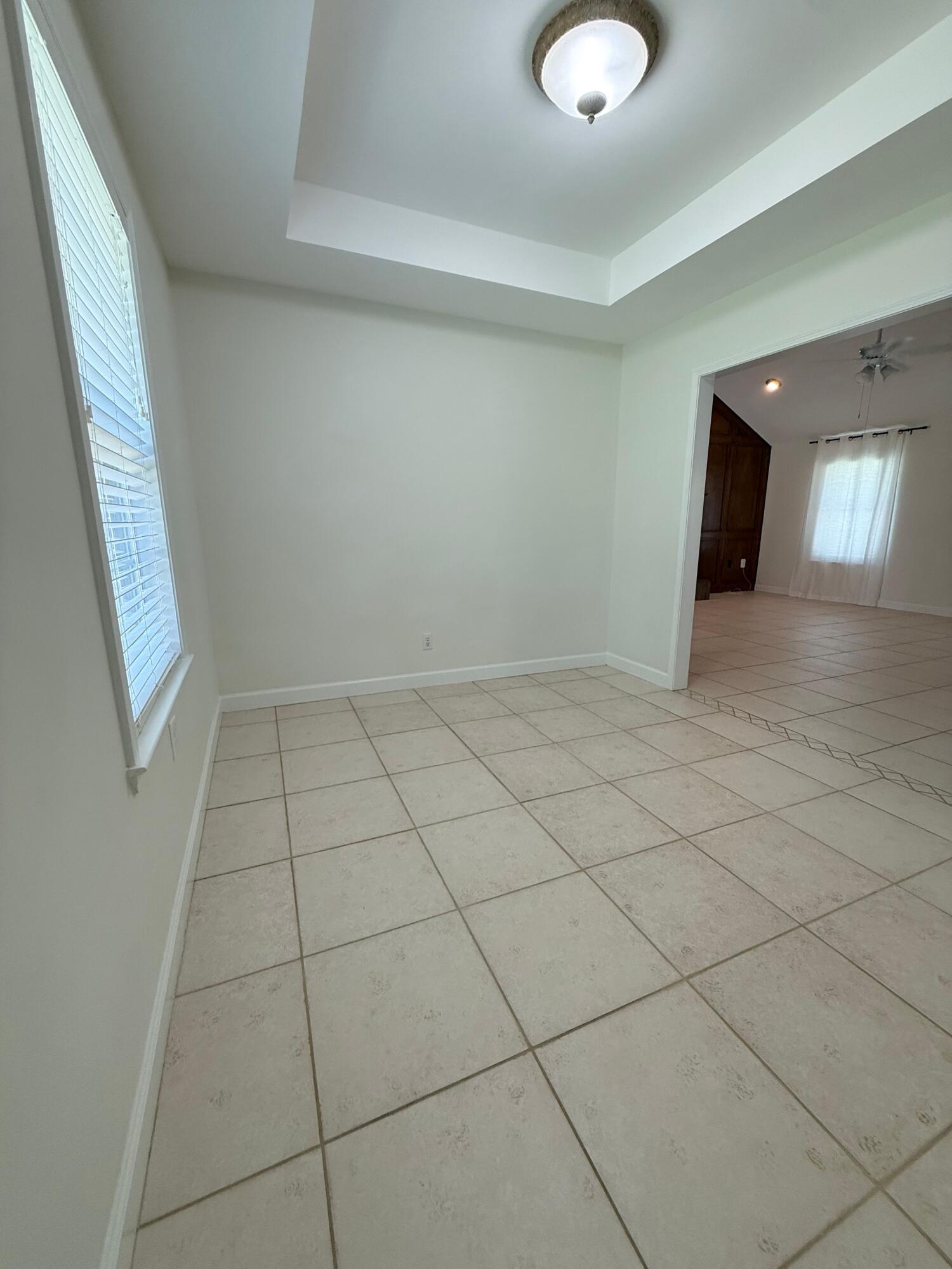 MARY ESTHER MANOR - Residential Lease