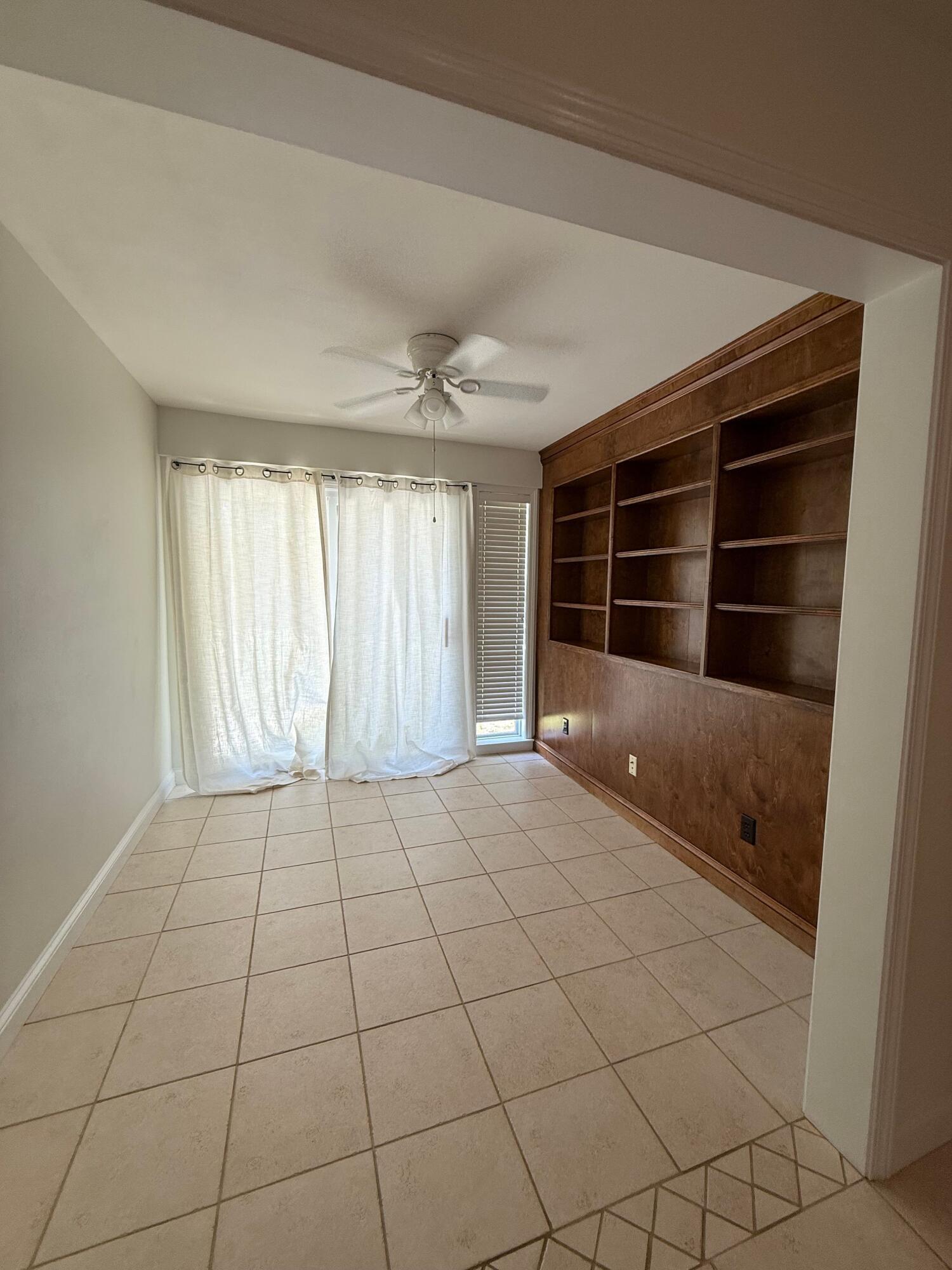 MARY ESTHER MANOR - Residential Lease