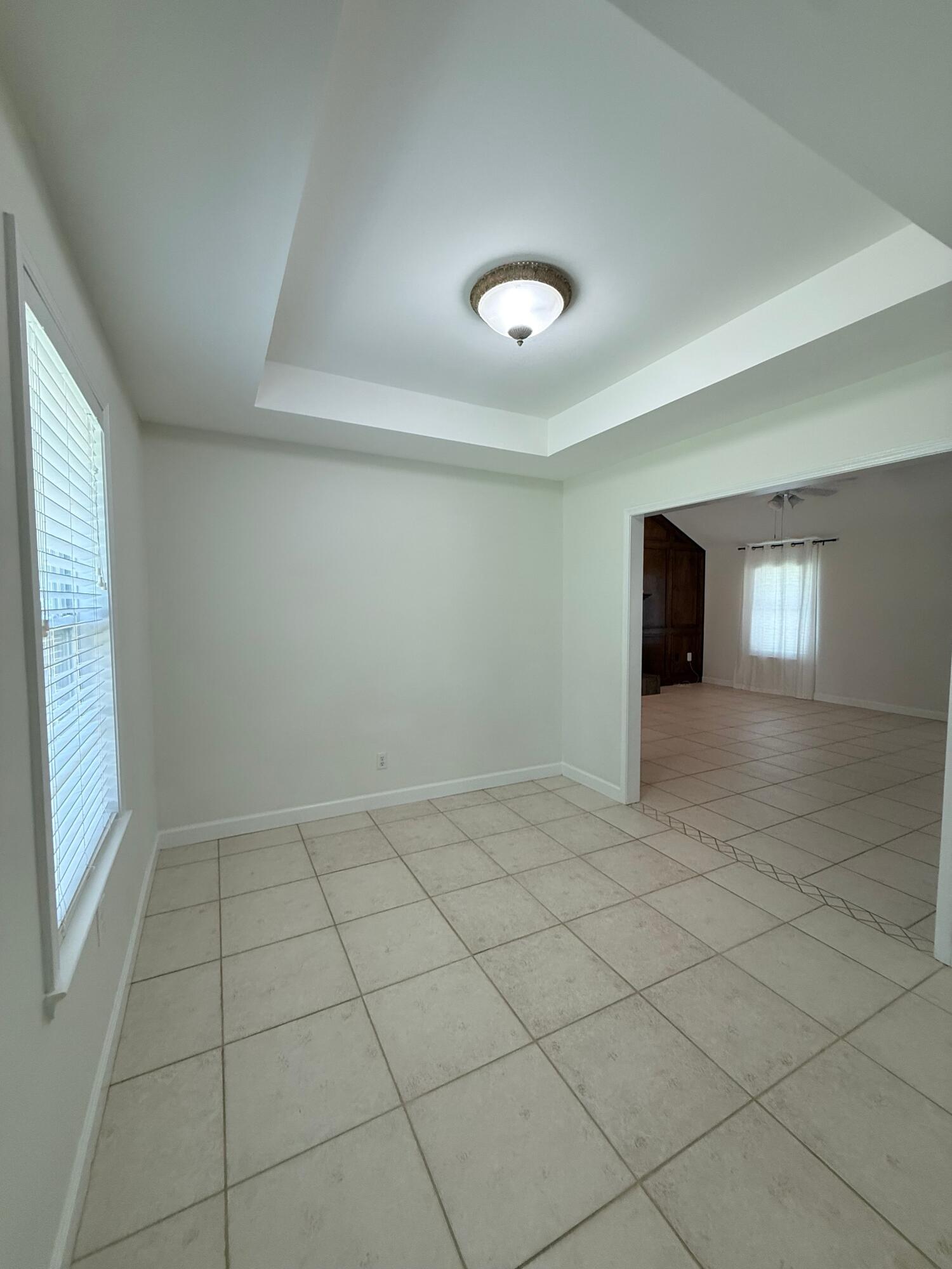 MARY ESTHER MANOR - Residential Lease