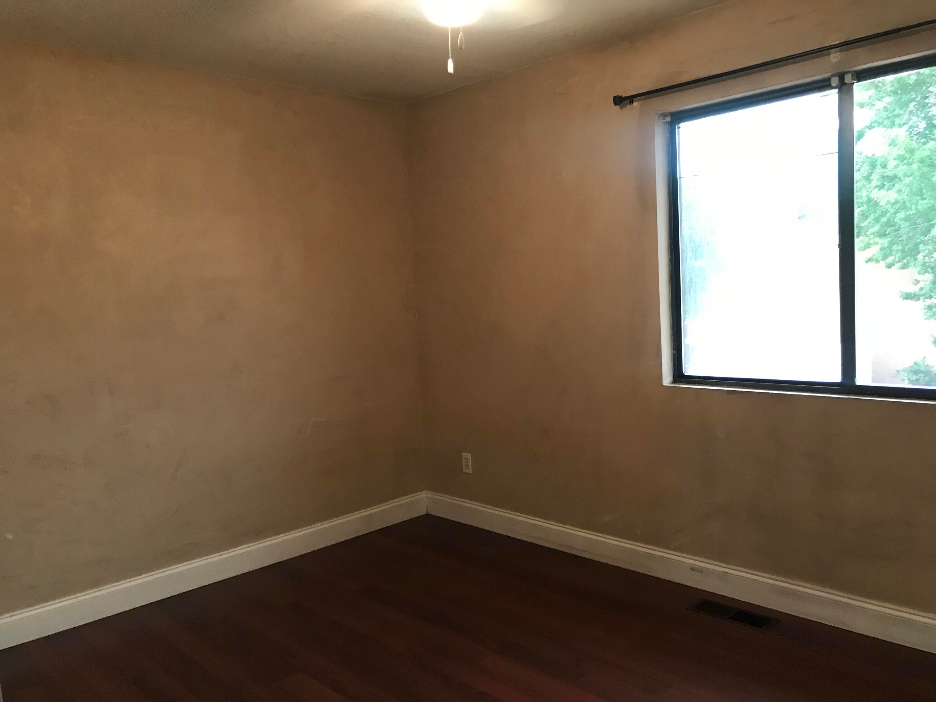 INDIAN HILLS - Residential Lease
