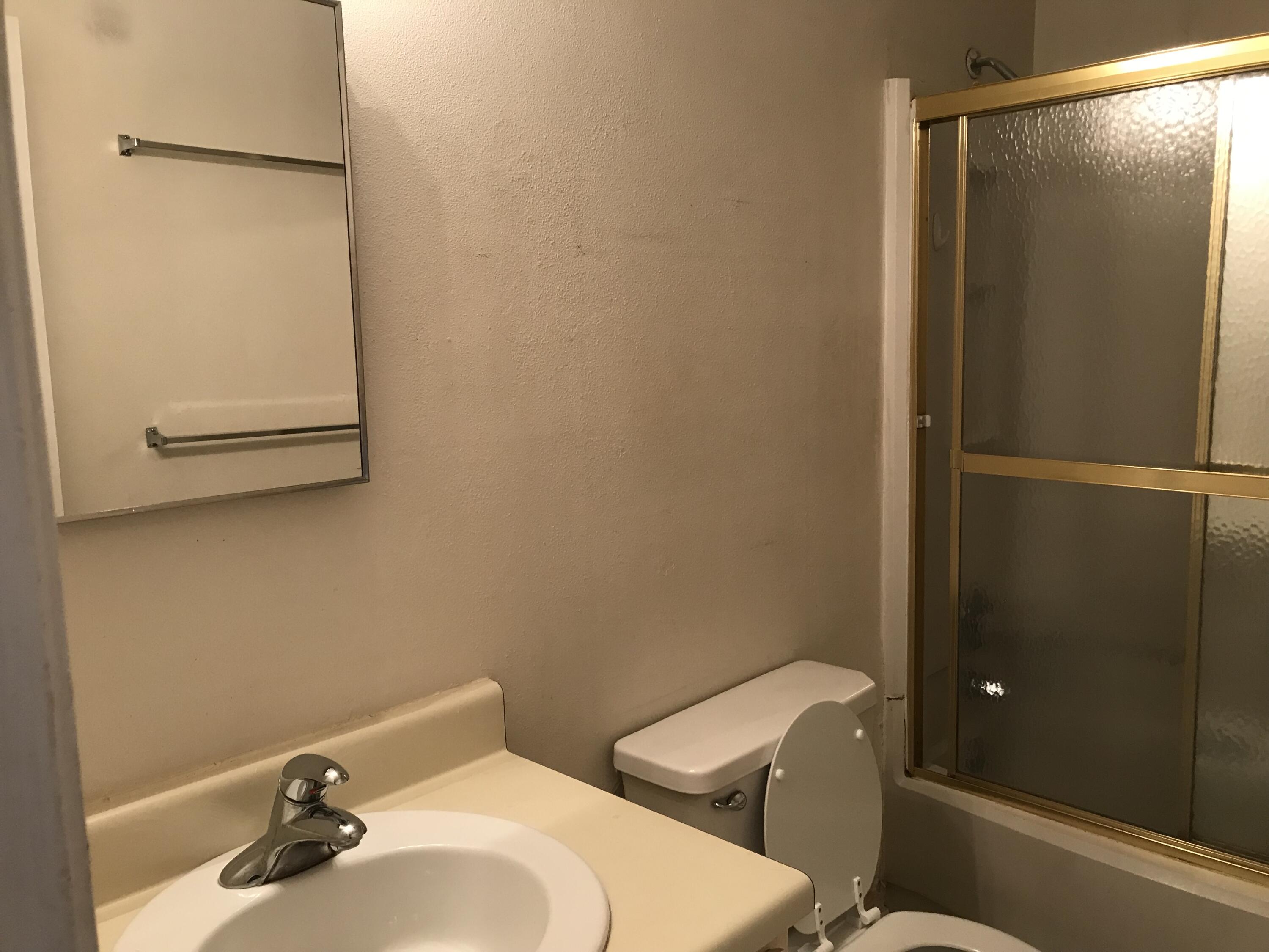 INDIAN HILLS - Residential Lease