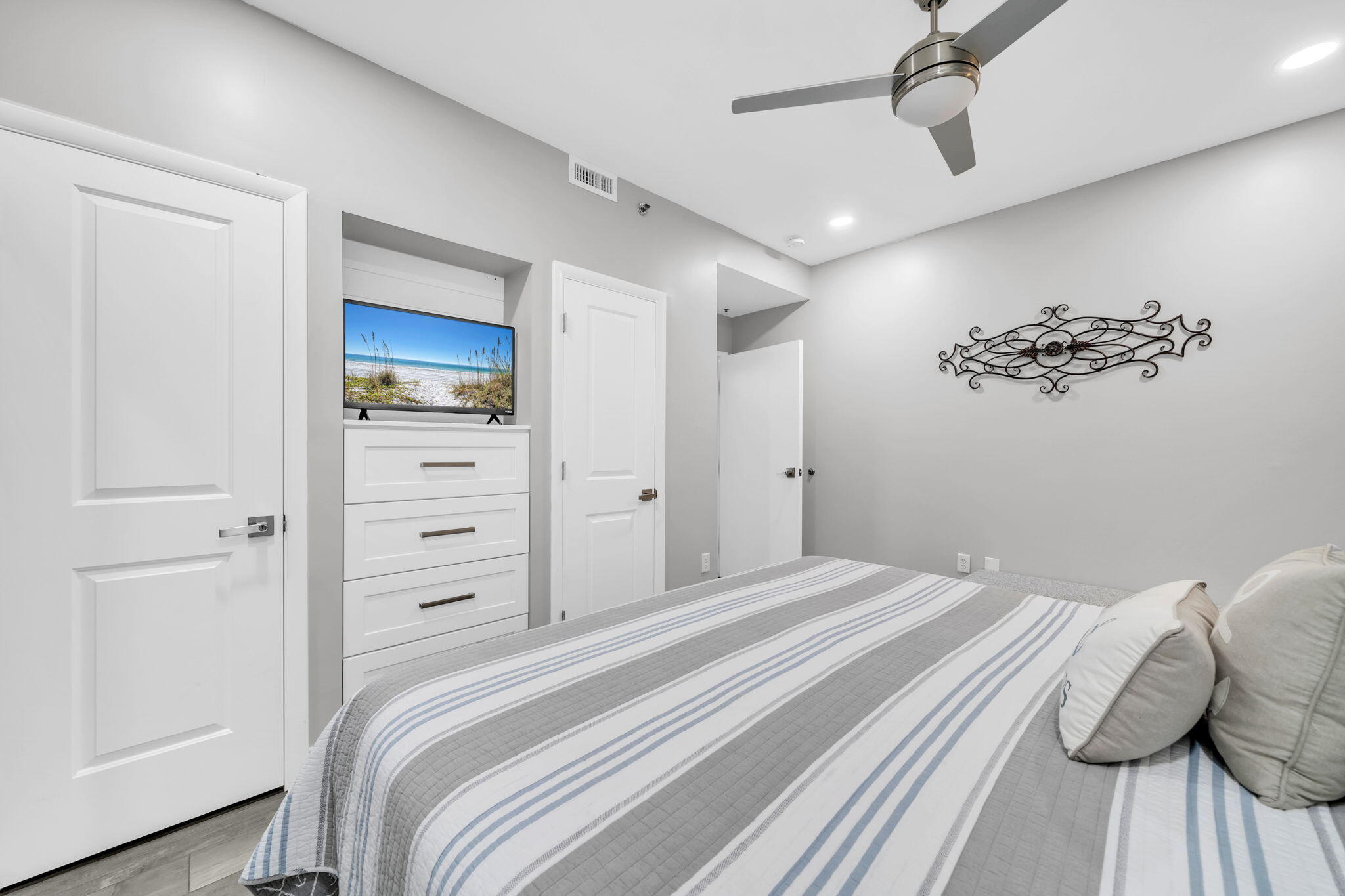 SUMMIT AT TOPS'L (THE) - Residential