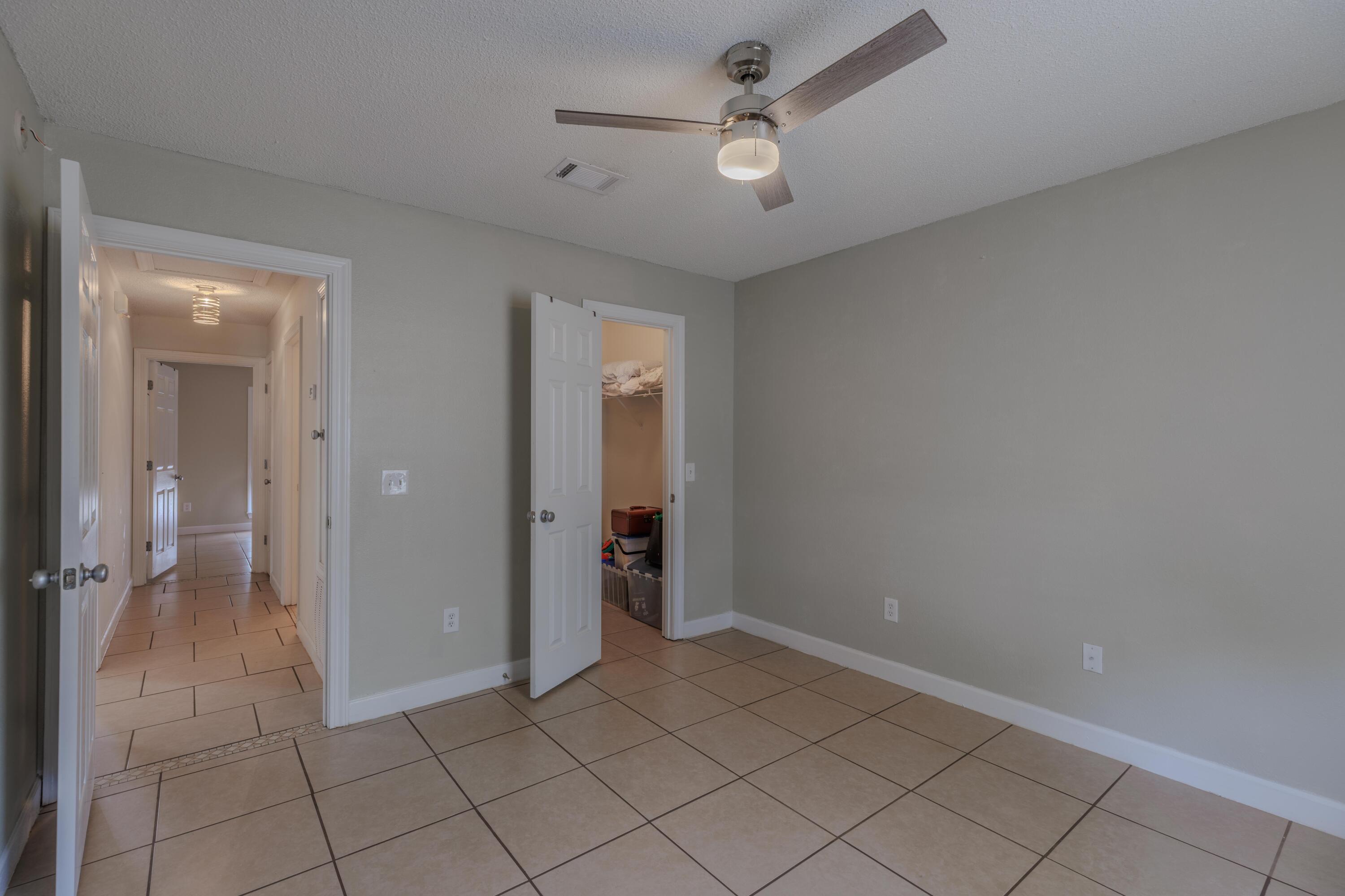 SANTA ROSA SHORES EAST - Residential