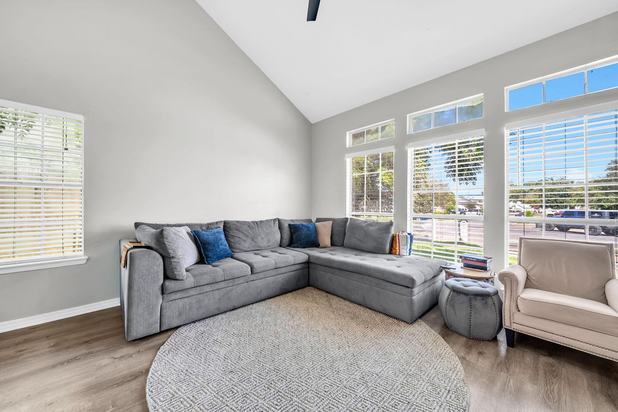 CANTERBURY WOODS - Residential