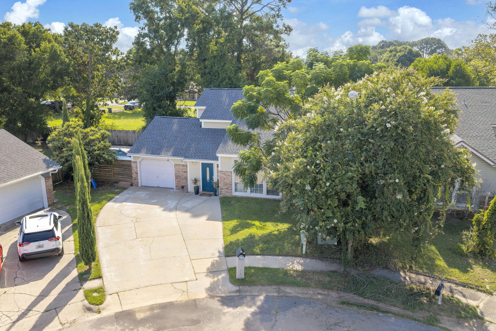 CANTERBURY WOODS - Residential