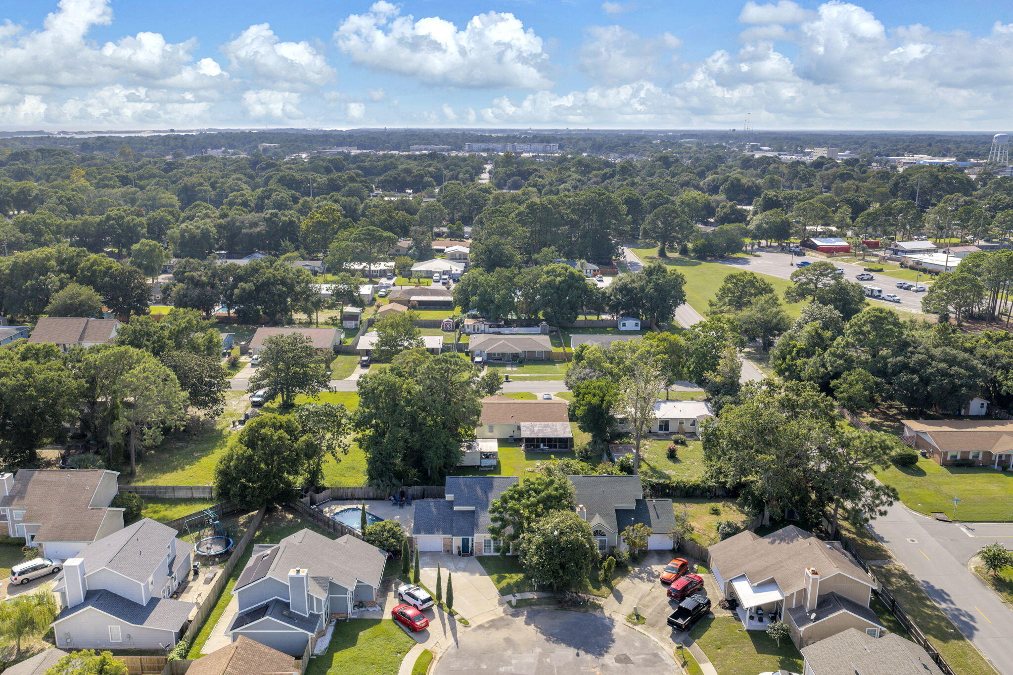 CANTERBURY WOODS - Residential