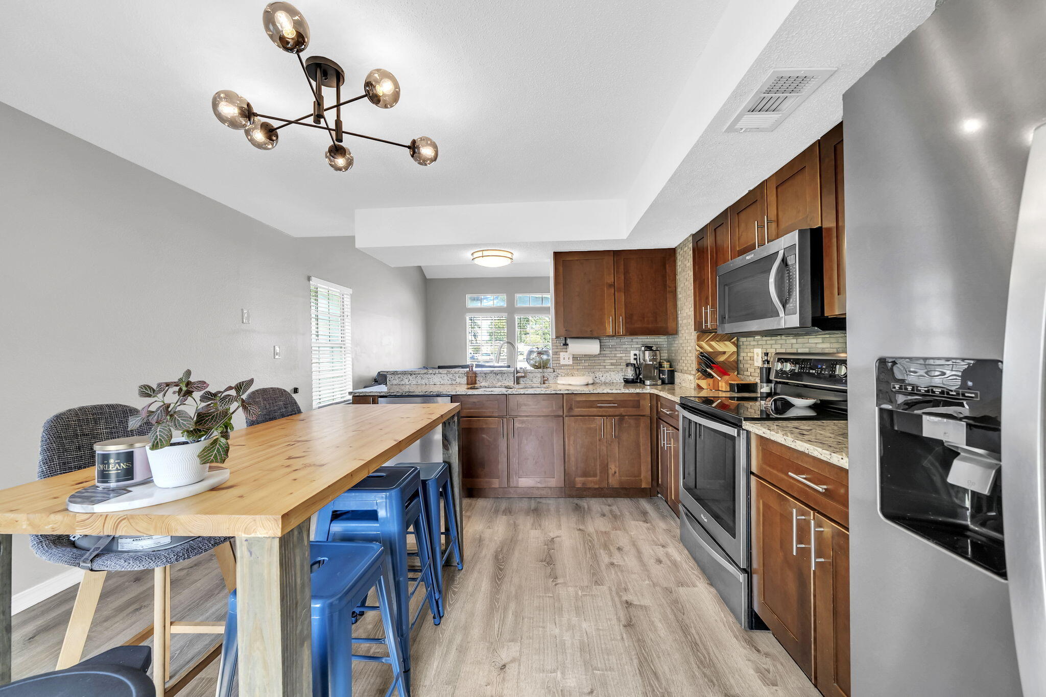 CANTERBURY WOODS - Residential