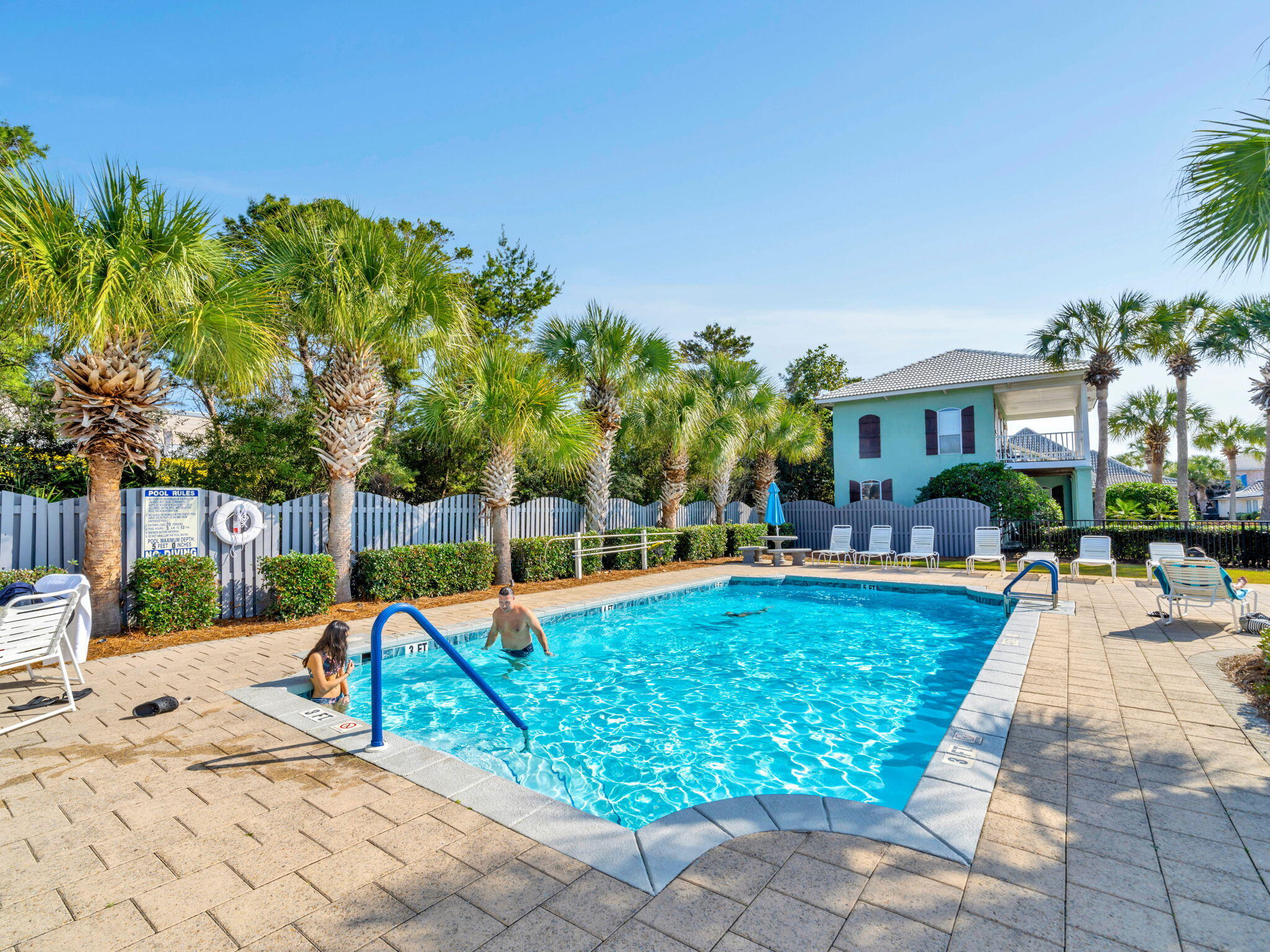 EMERALD SHORES - Residential