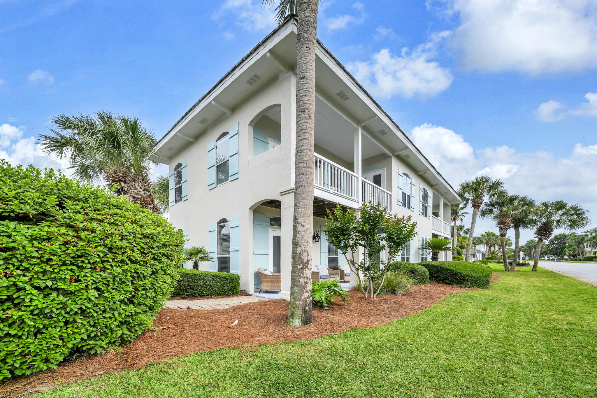 EMERALD SHORES - Residential