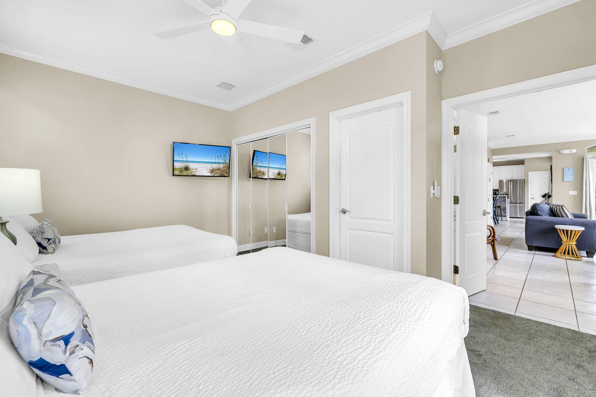 EMERALD SHORES - Residential