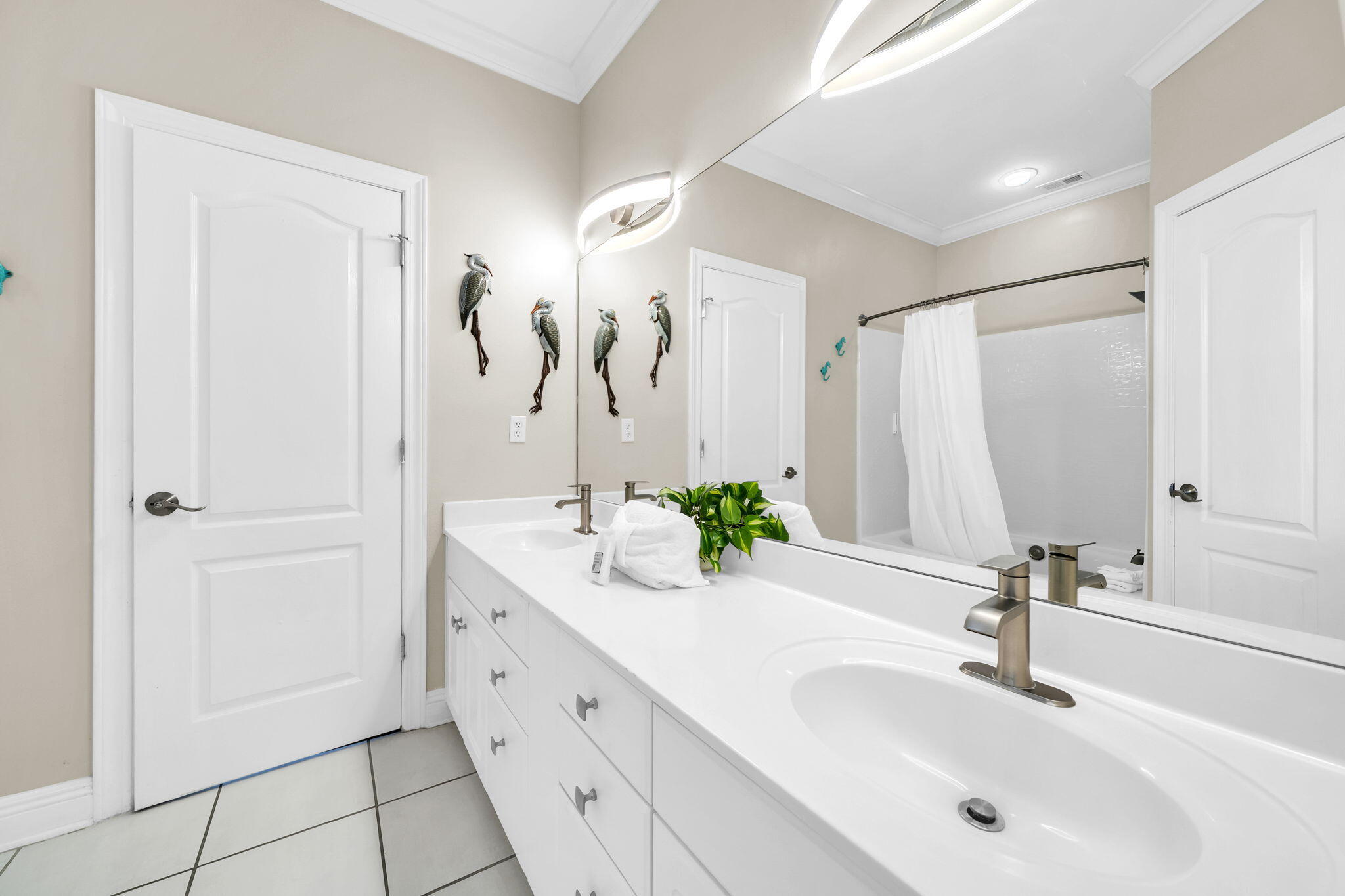 EMERALD SHORES - Residential