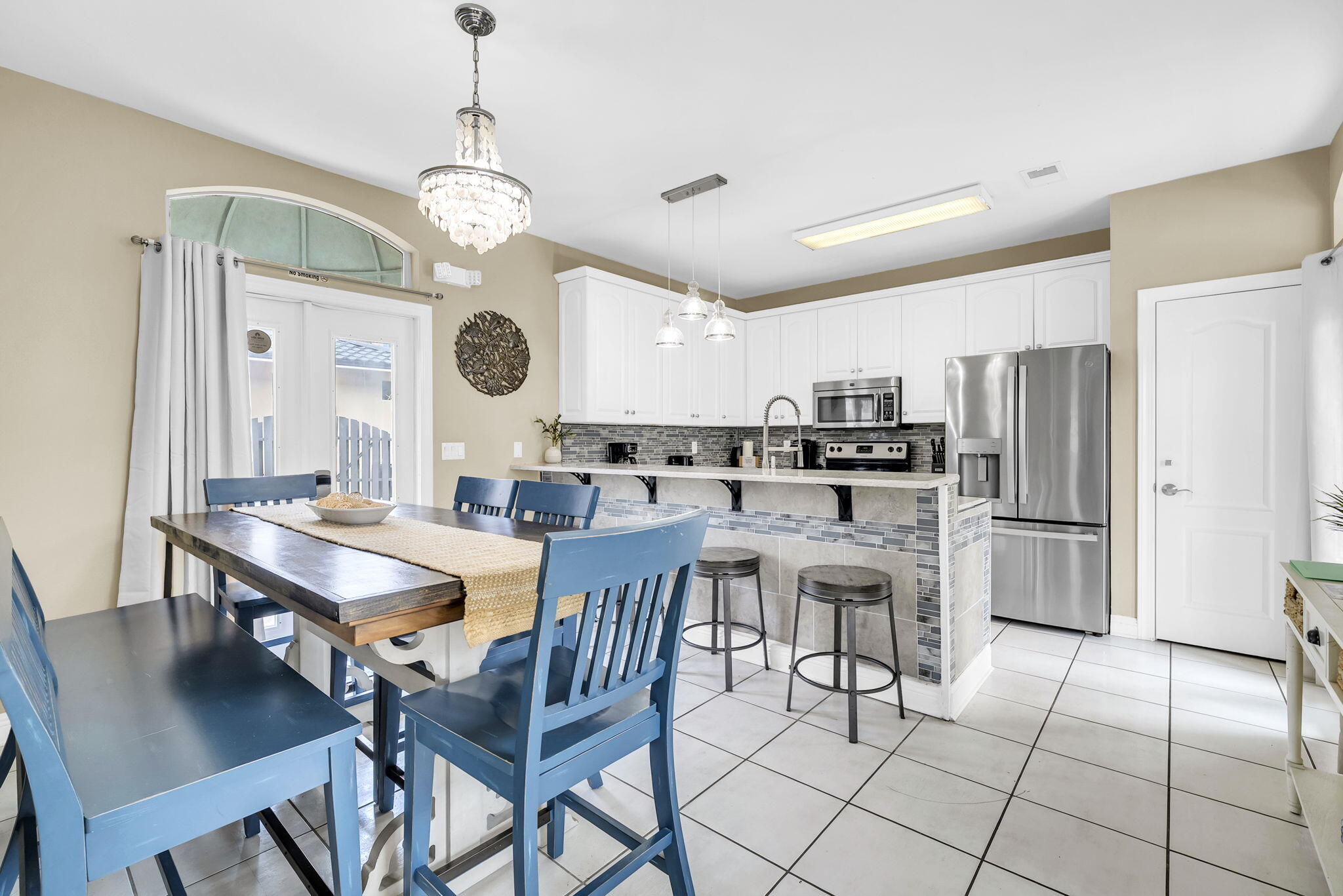 EMERALD SHORES - Residential