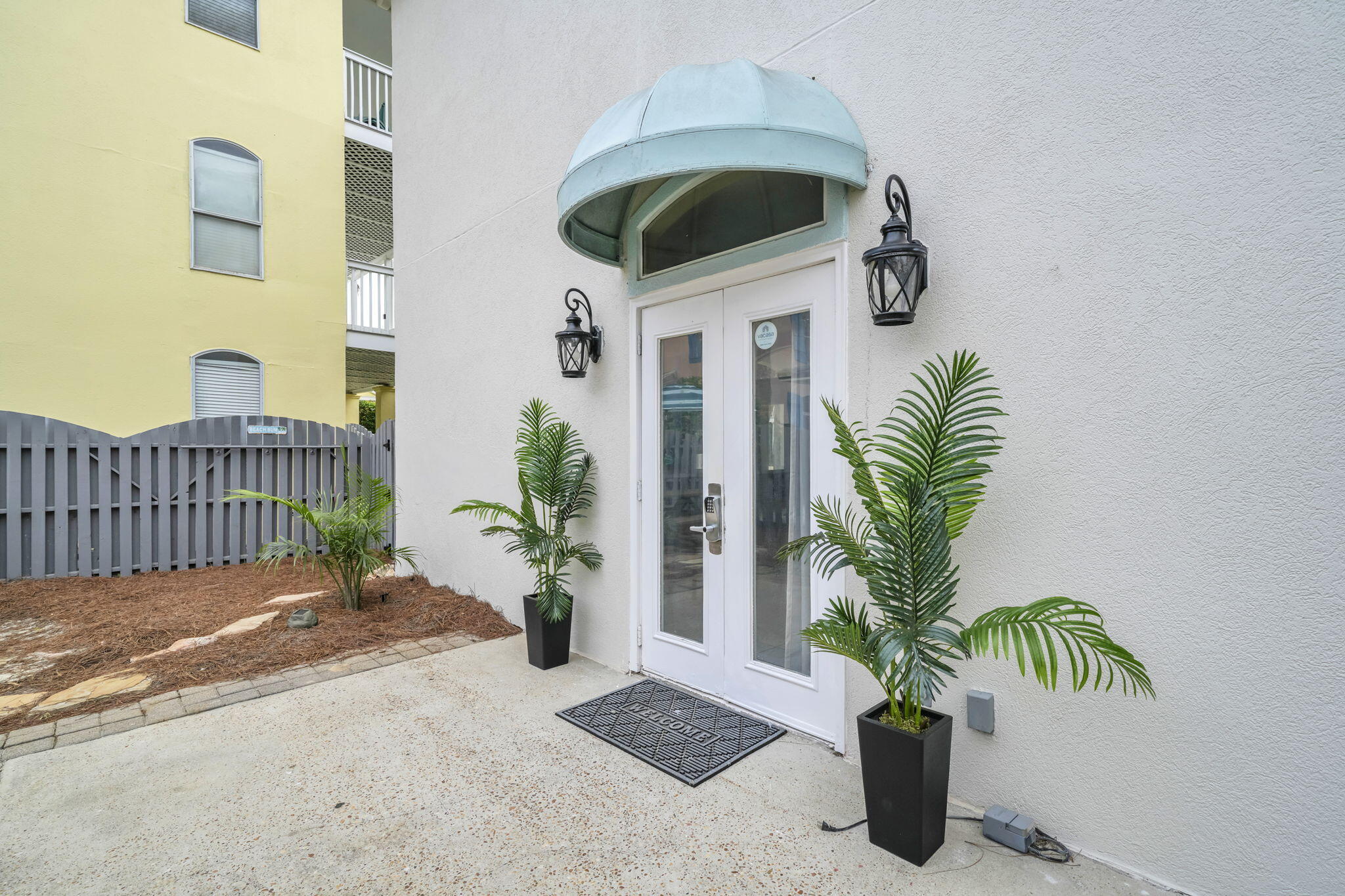 EMERALD SHORES - Residential
