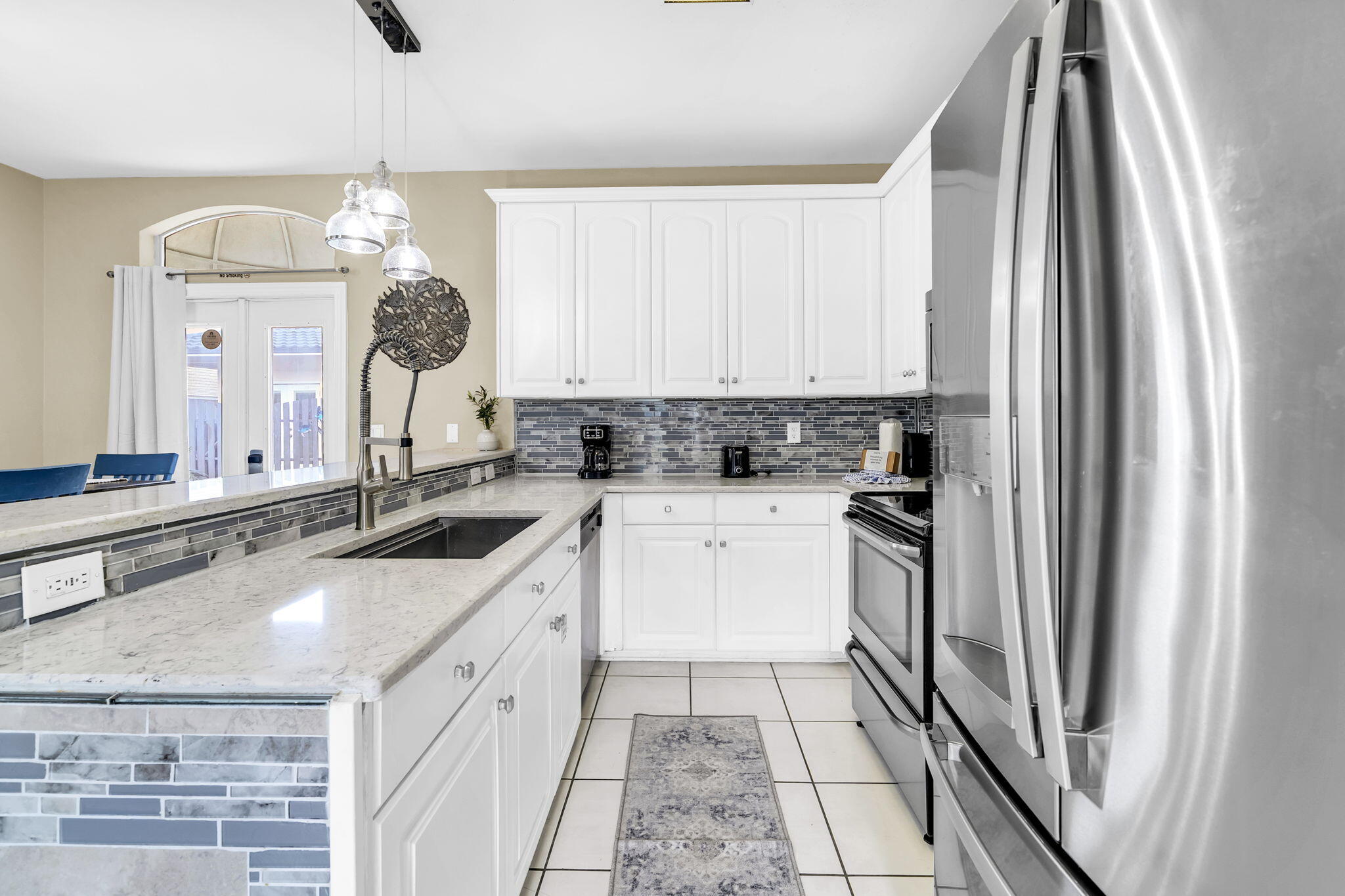 EMERALD SHORES - Residential
