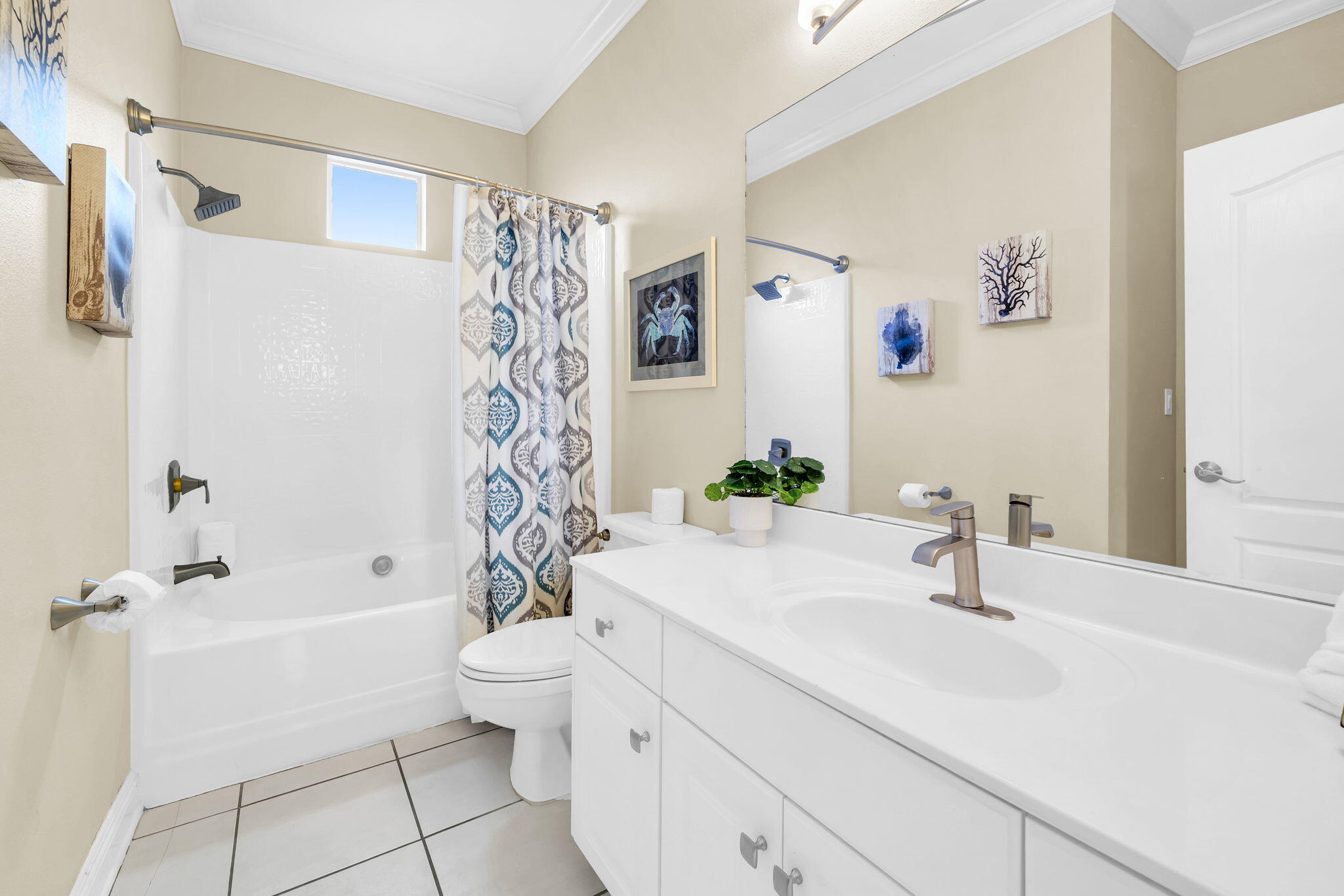 EMERALD SHORES - Residential