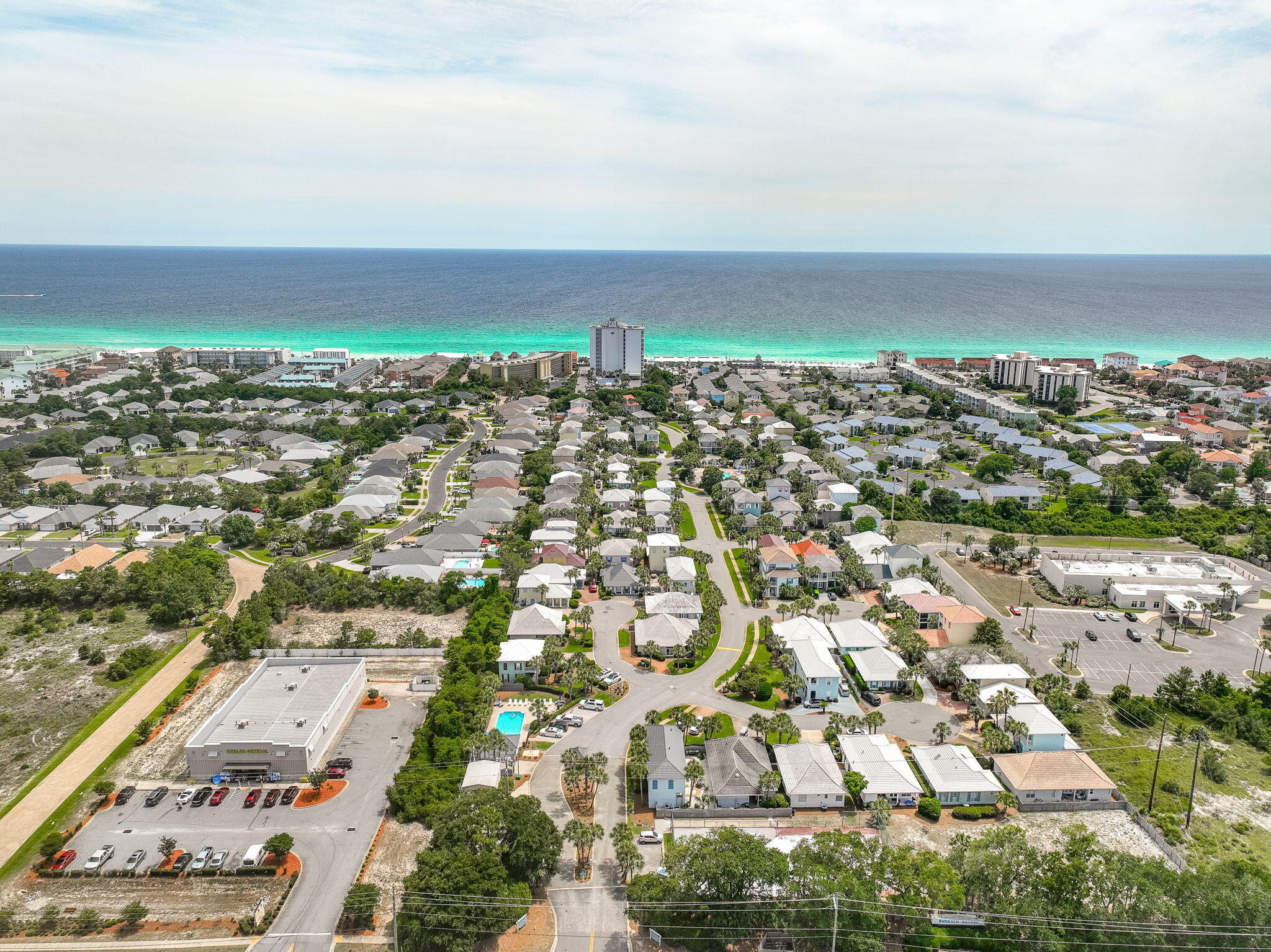 EMERALD SHORES - Residential