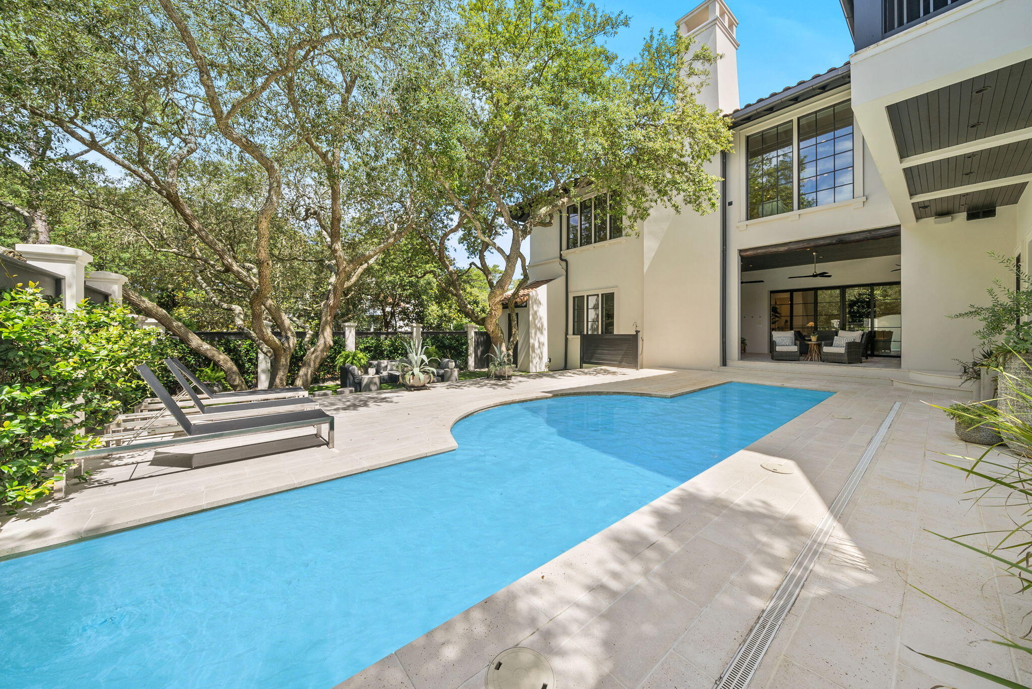REDFISH LANE - Residential