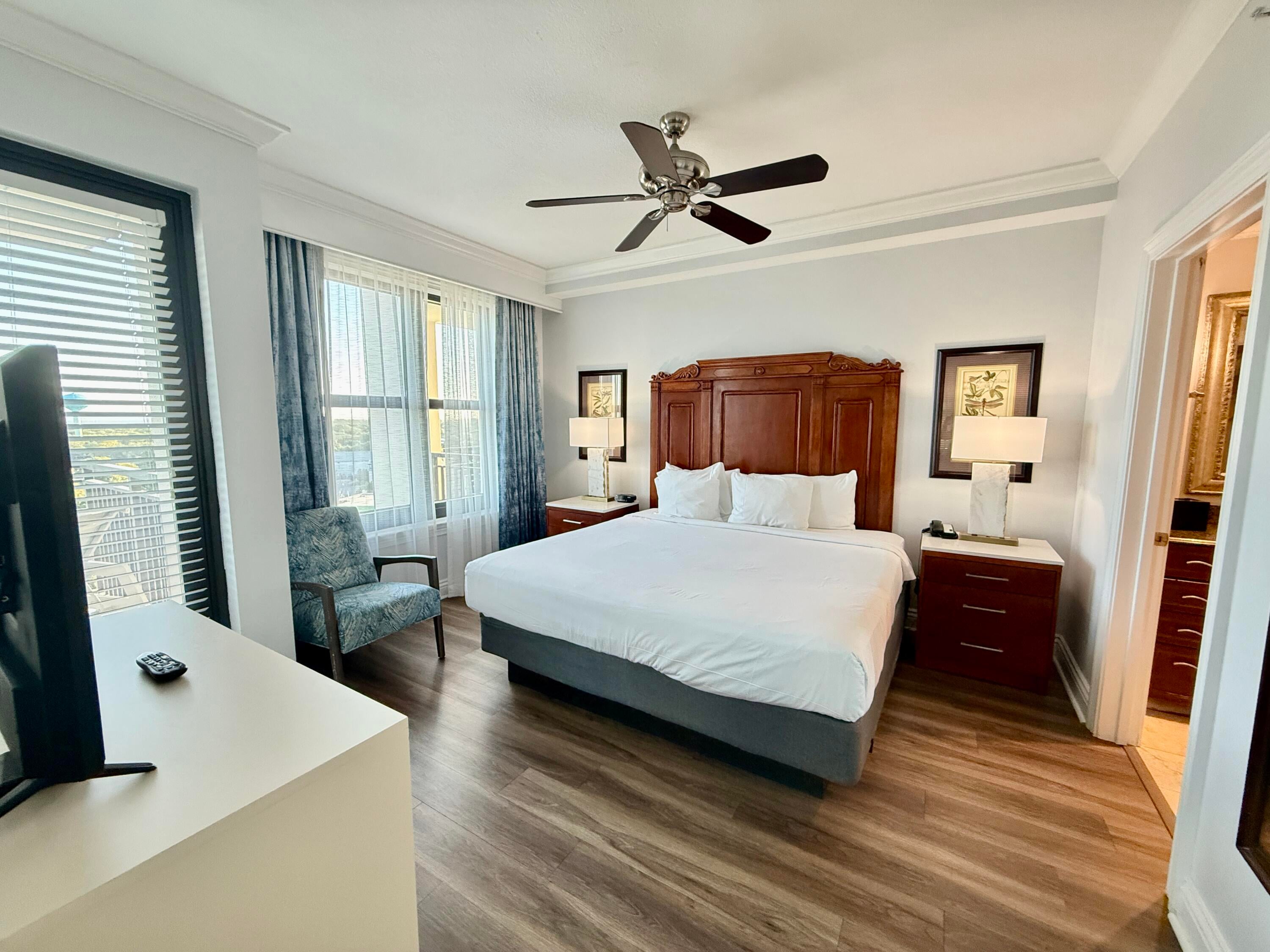 EMERALD GRANDE - Residential