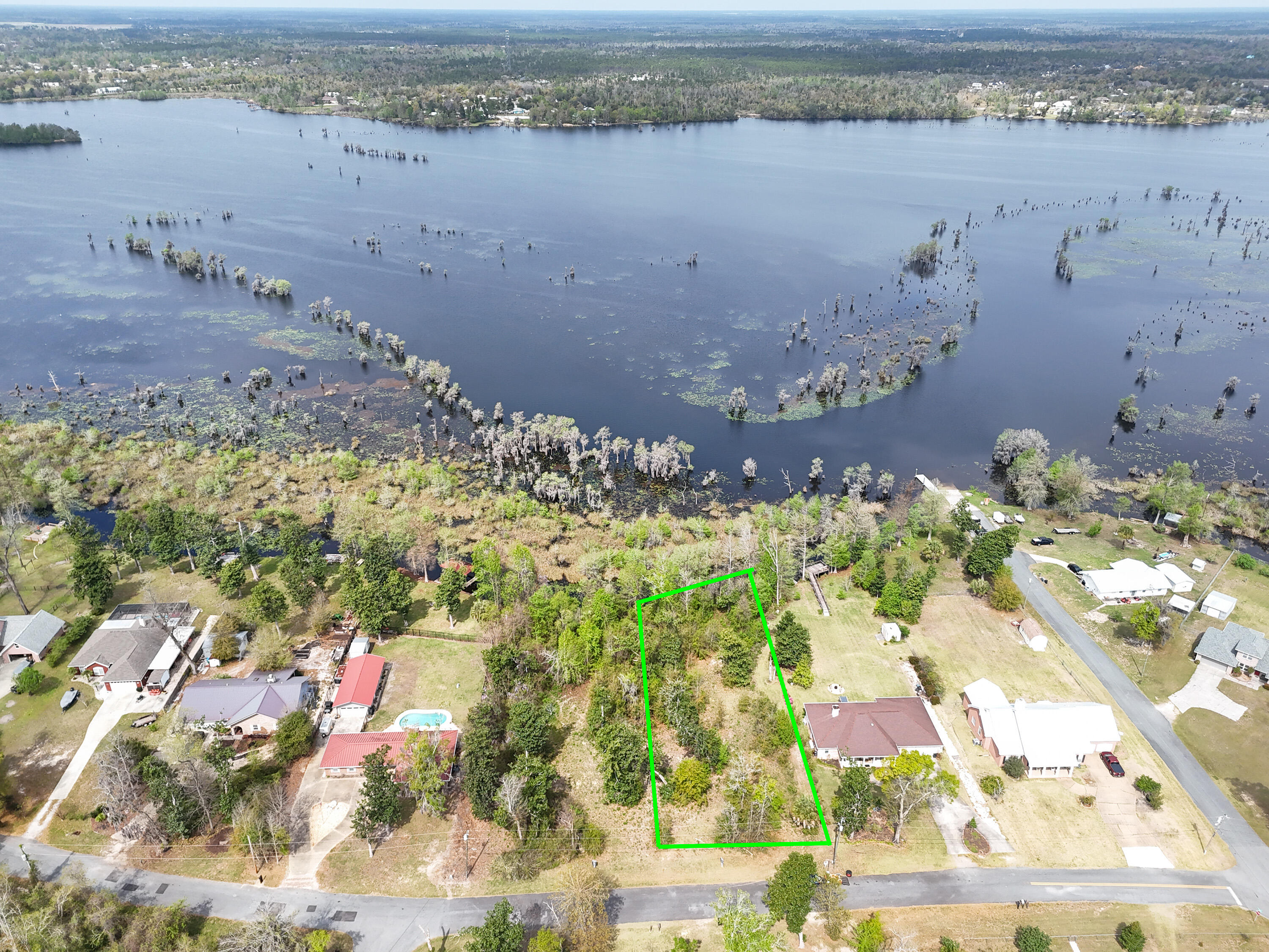 LAKE FOREST ESTATES - Land