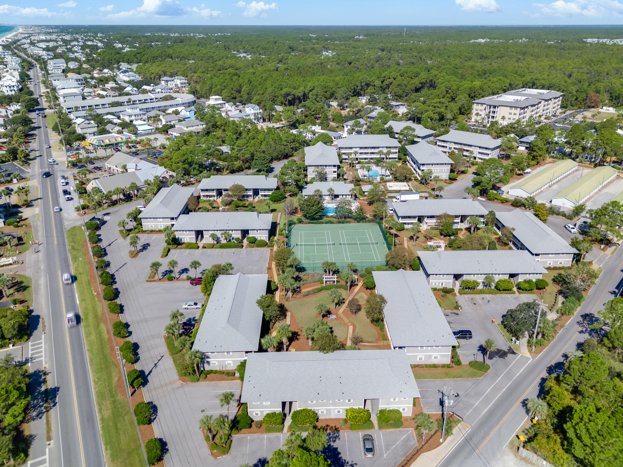 BEACHWOOD VILLAS CONDO - Residential
