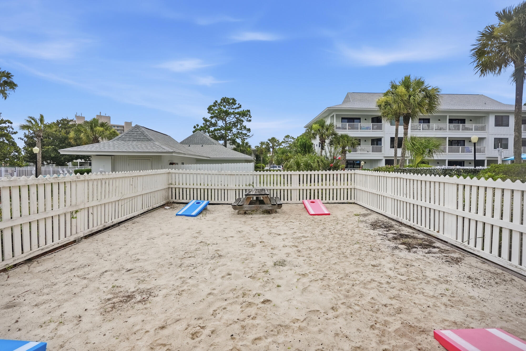 BEACHWOOD VILLAS CONDO - Residential
