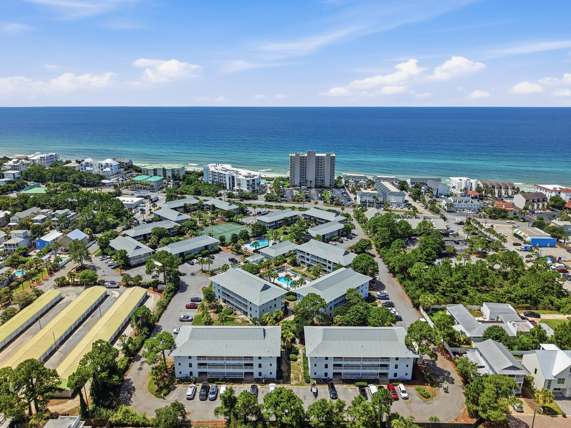 BEACHWOOD VILLAS CONDO - Residential