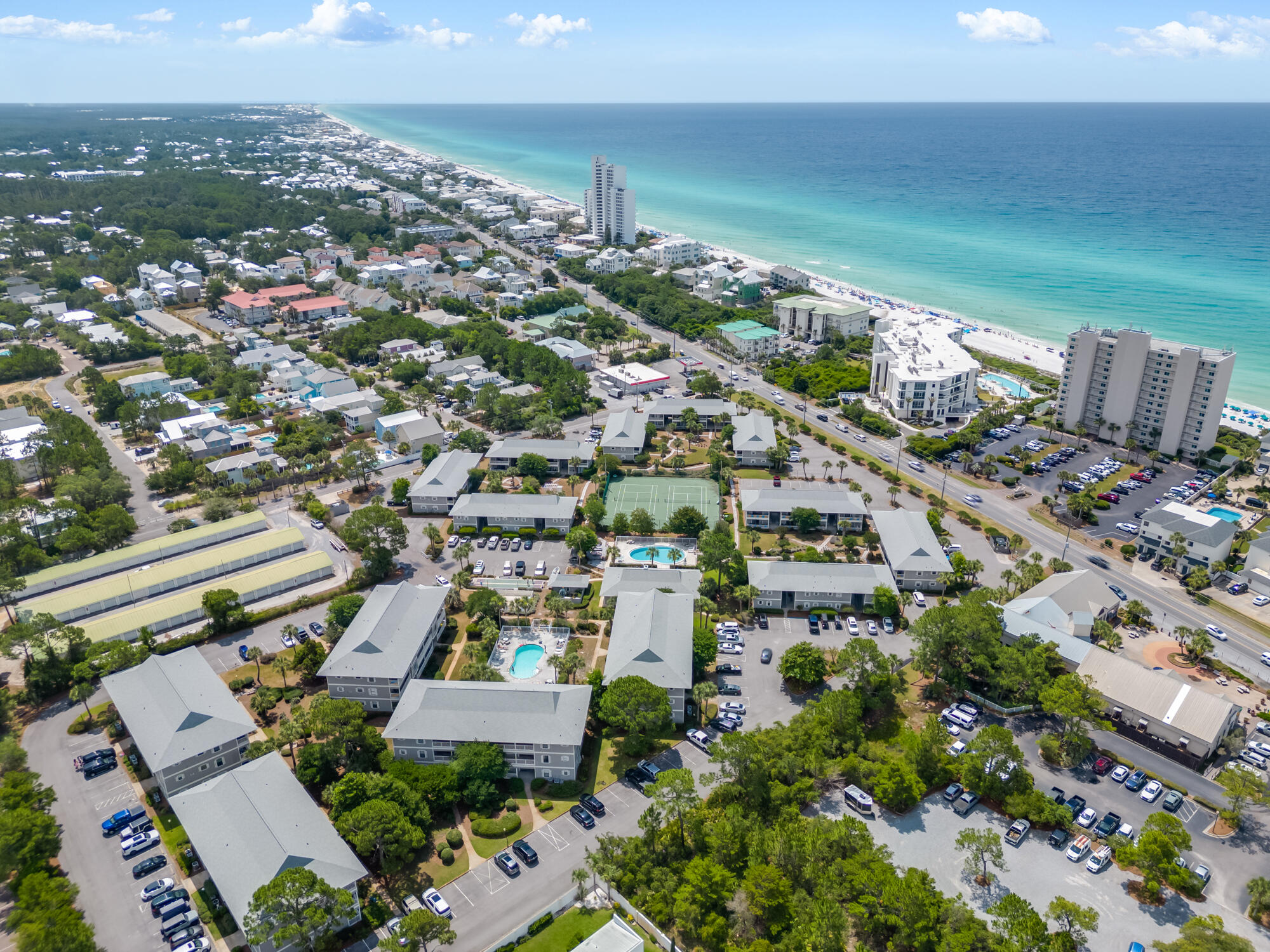 BEACHWOOD VILLAS CONDO - Residential