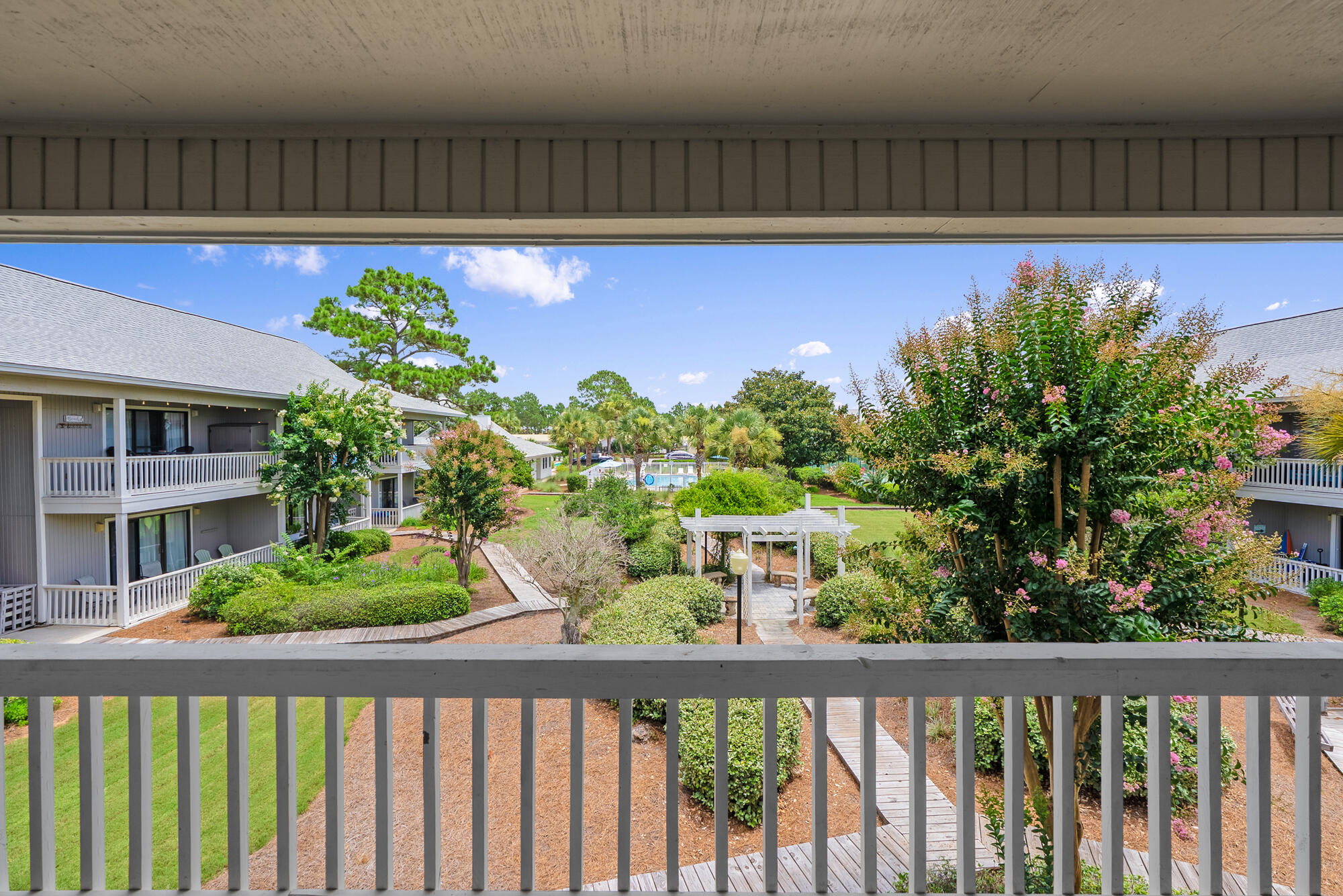 BEACHWOOD VILLAS CONDO - Residential
