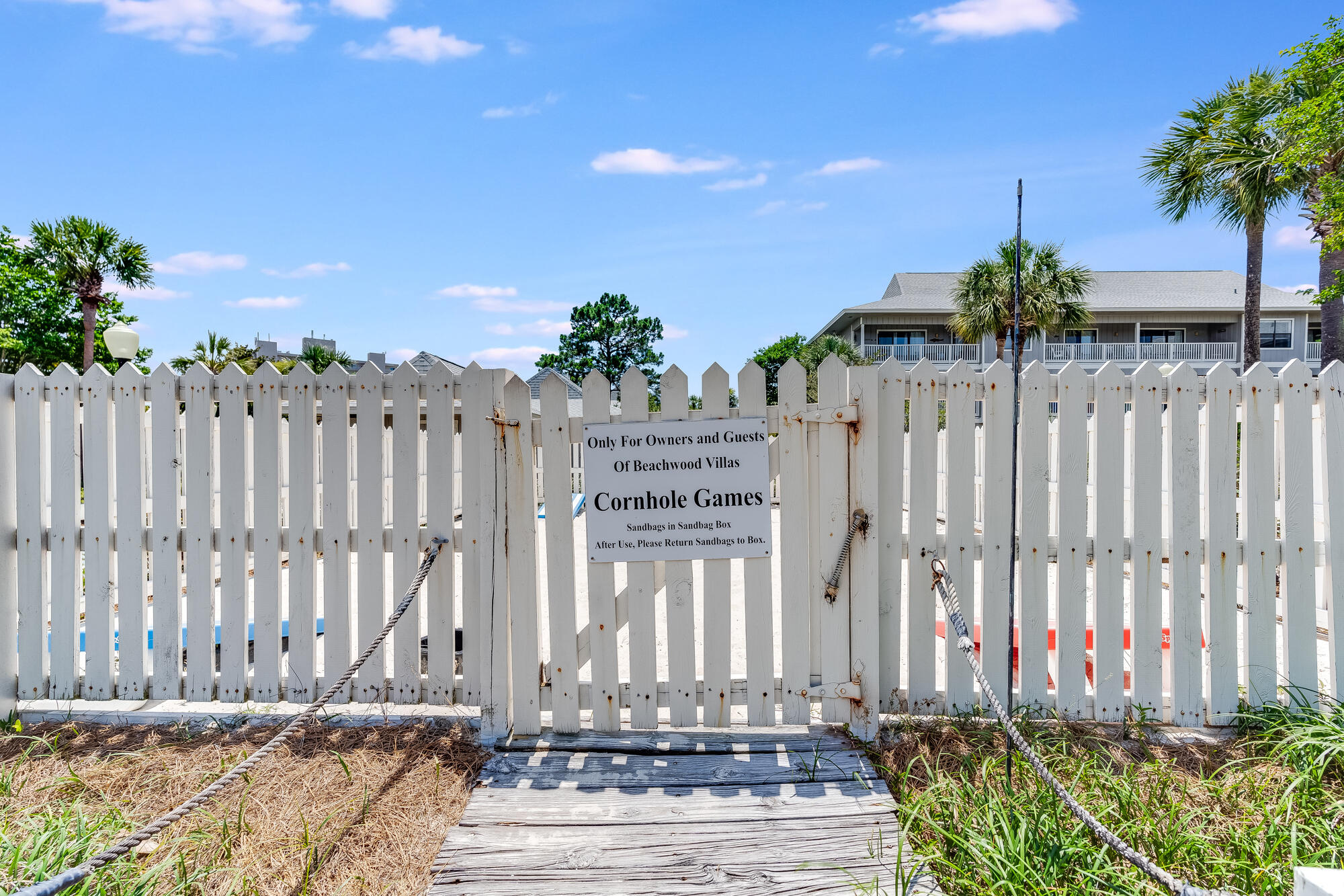 BEACHWOOD VILLAS CONDO - Residential