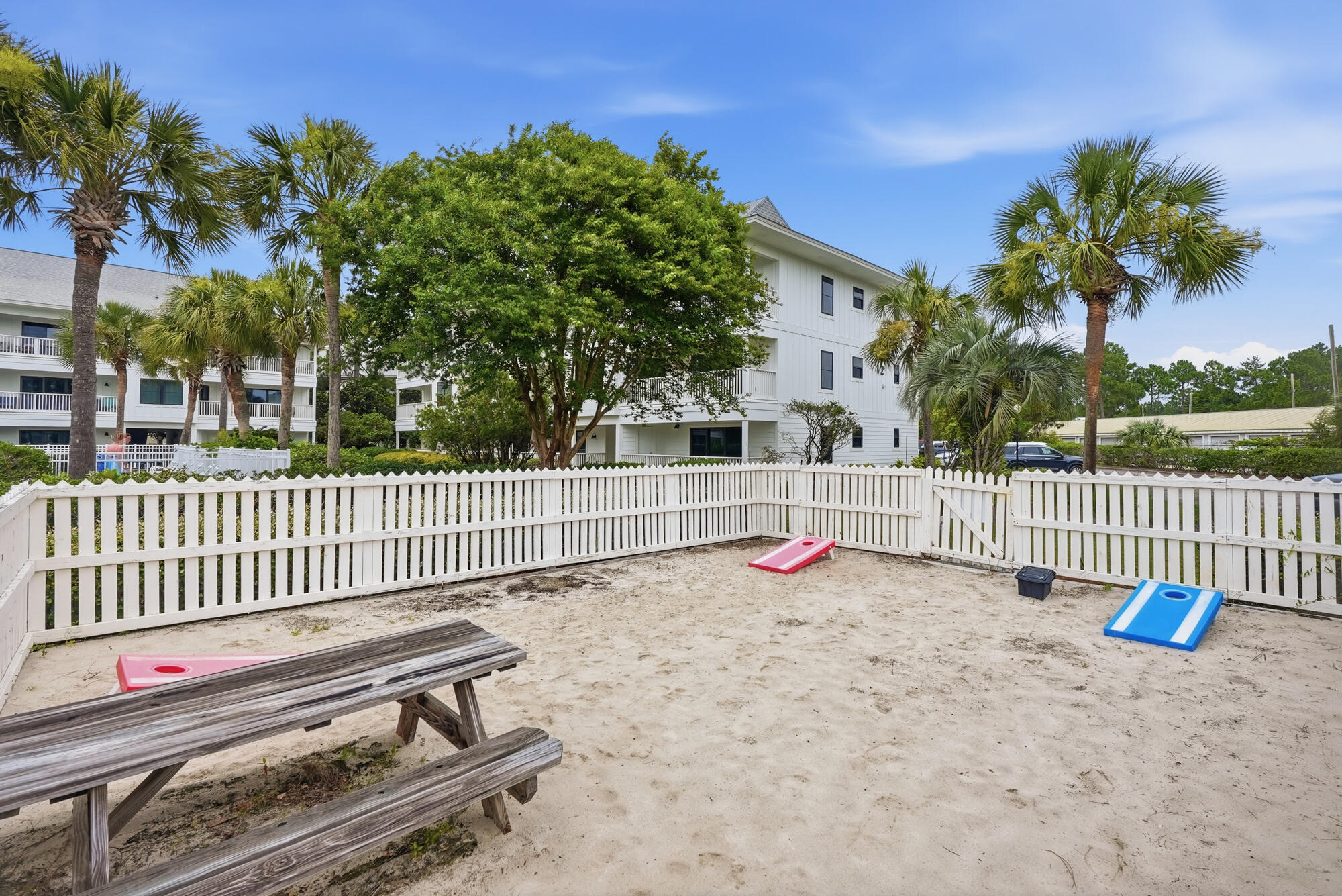 BEACHWOOD VILLAS CONDO - Residential