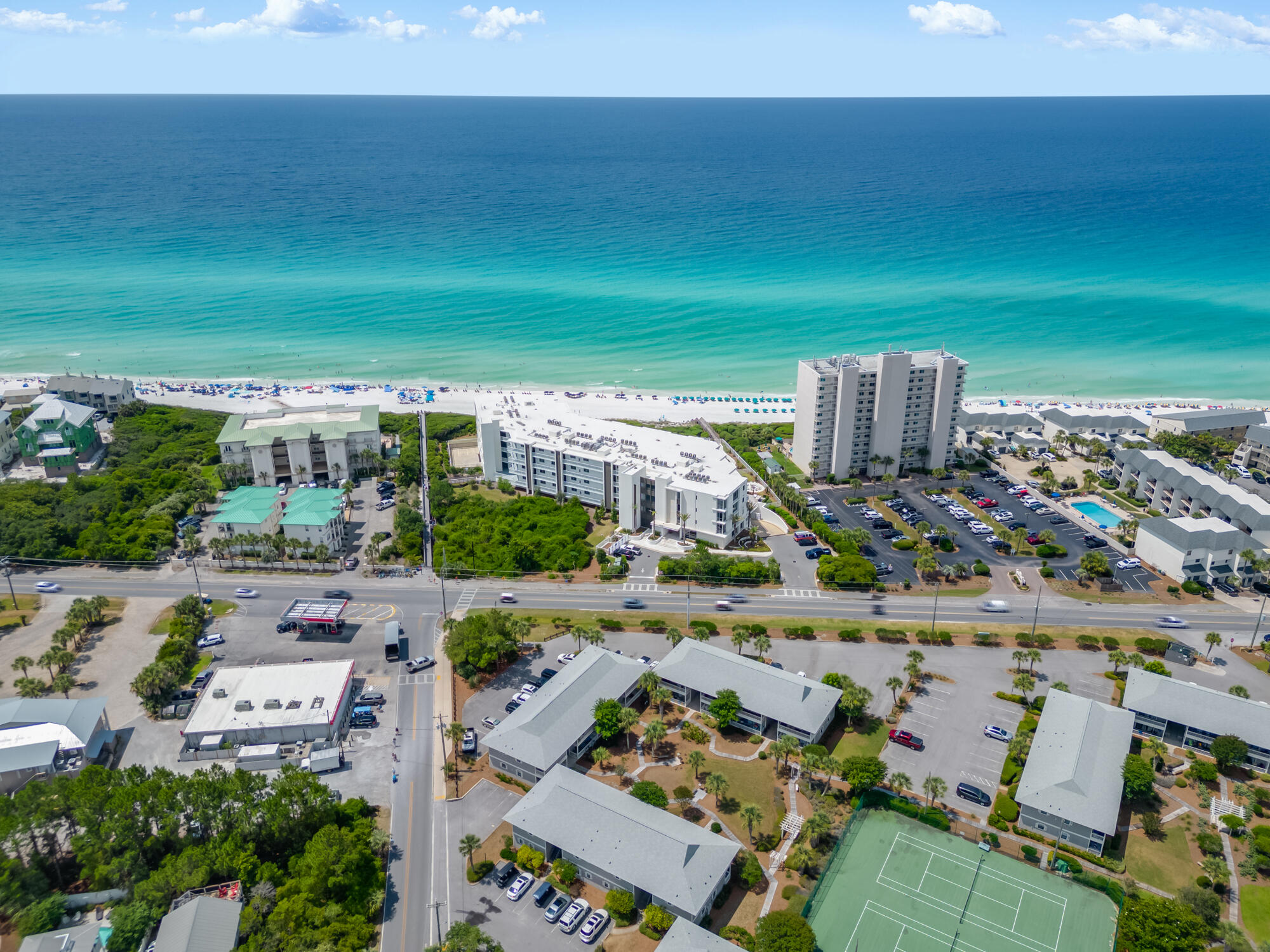 BEACHWOOD VILLAS CONDO - Residential