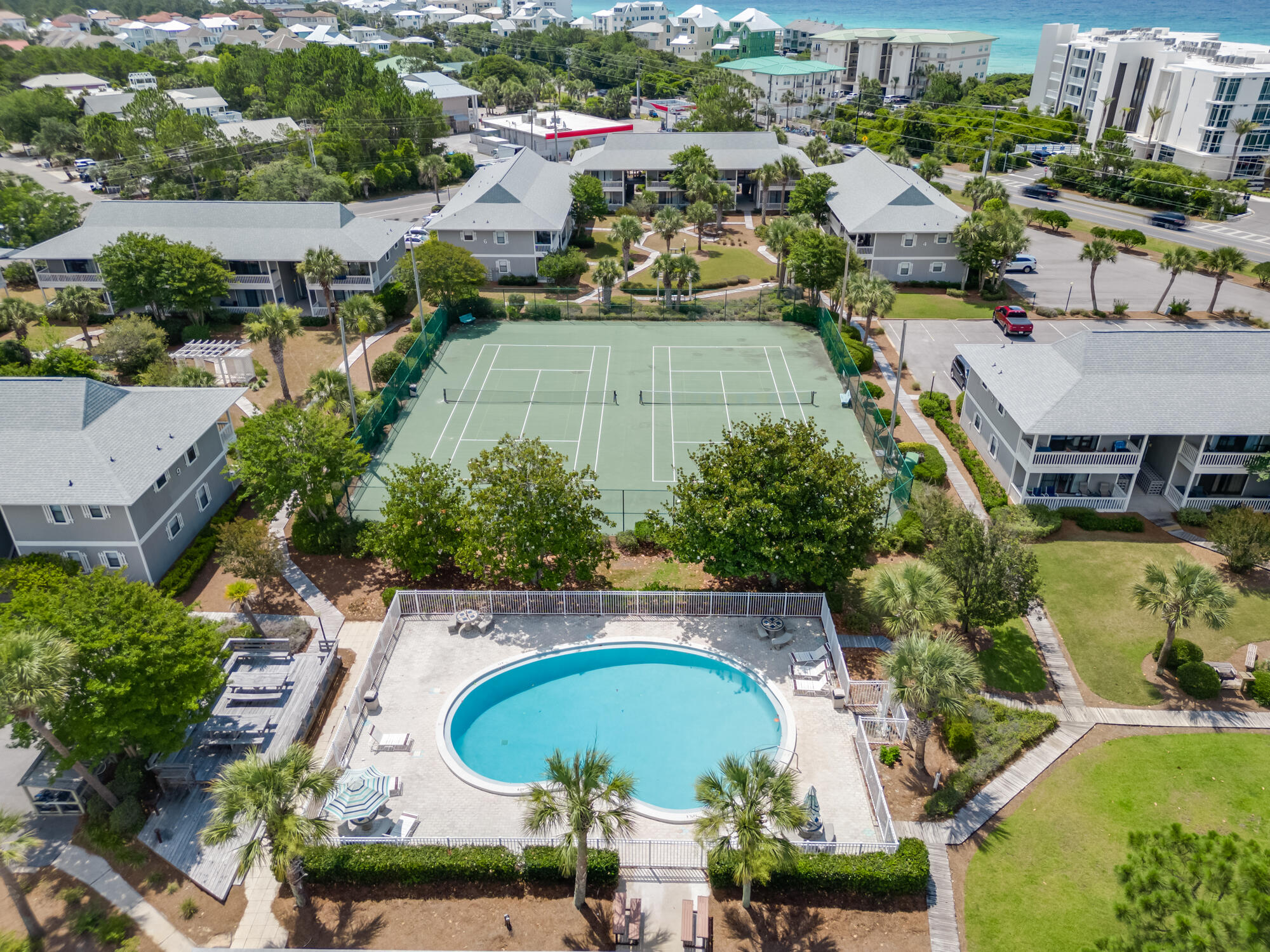 BEACHWOOD VILLAS CONDO - Residential