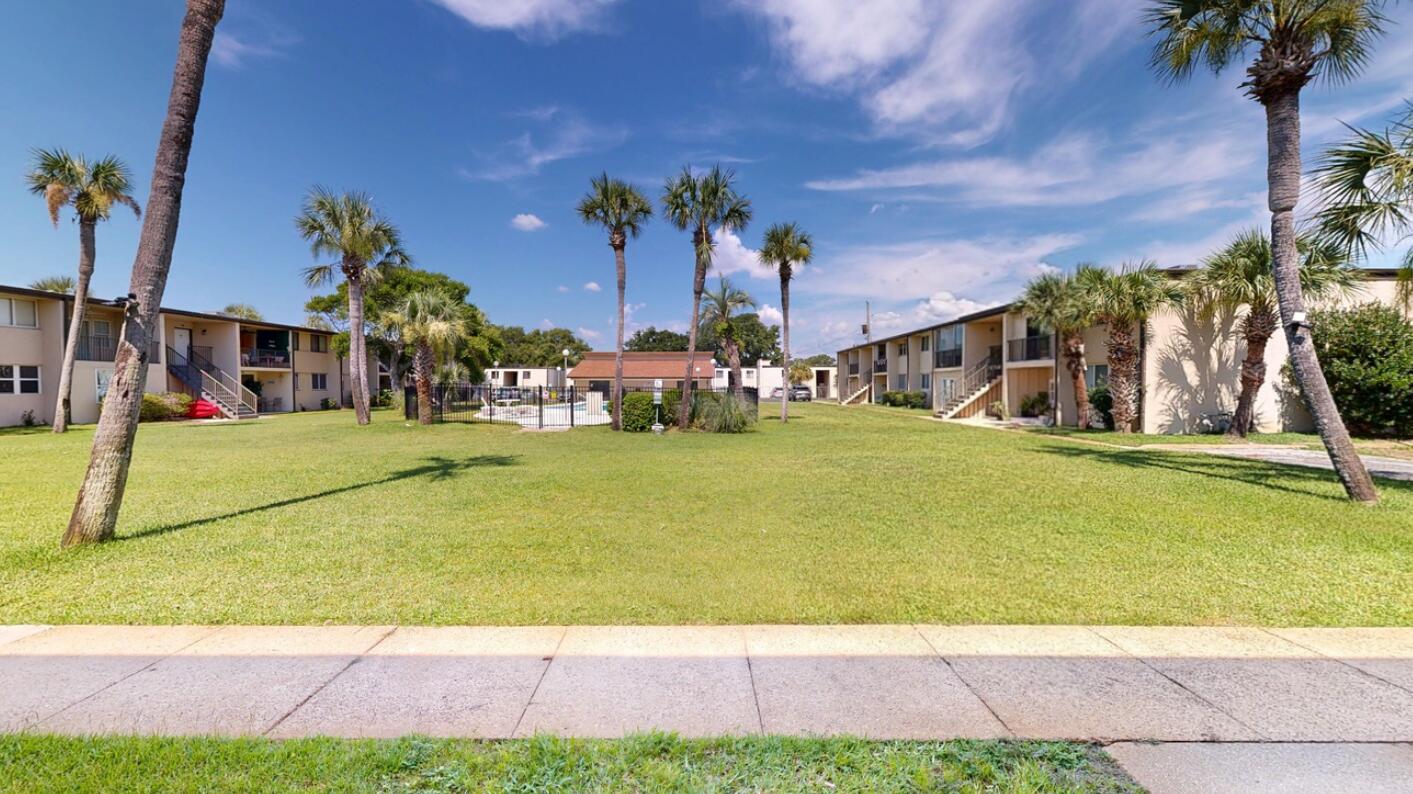 SEA PALM CONDO - Residential