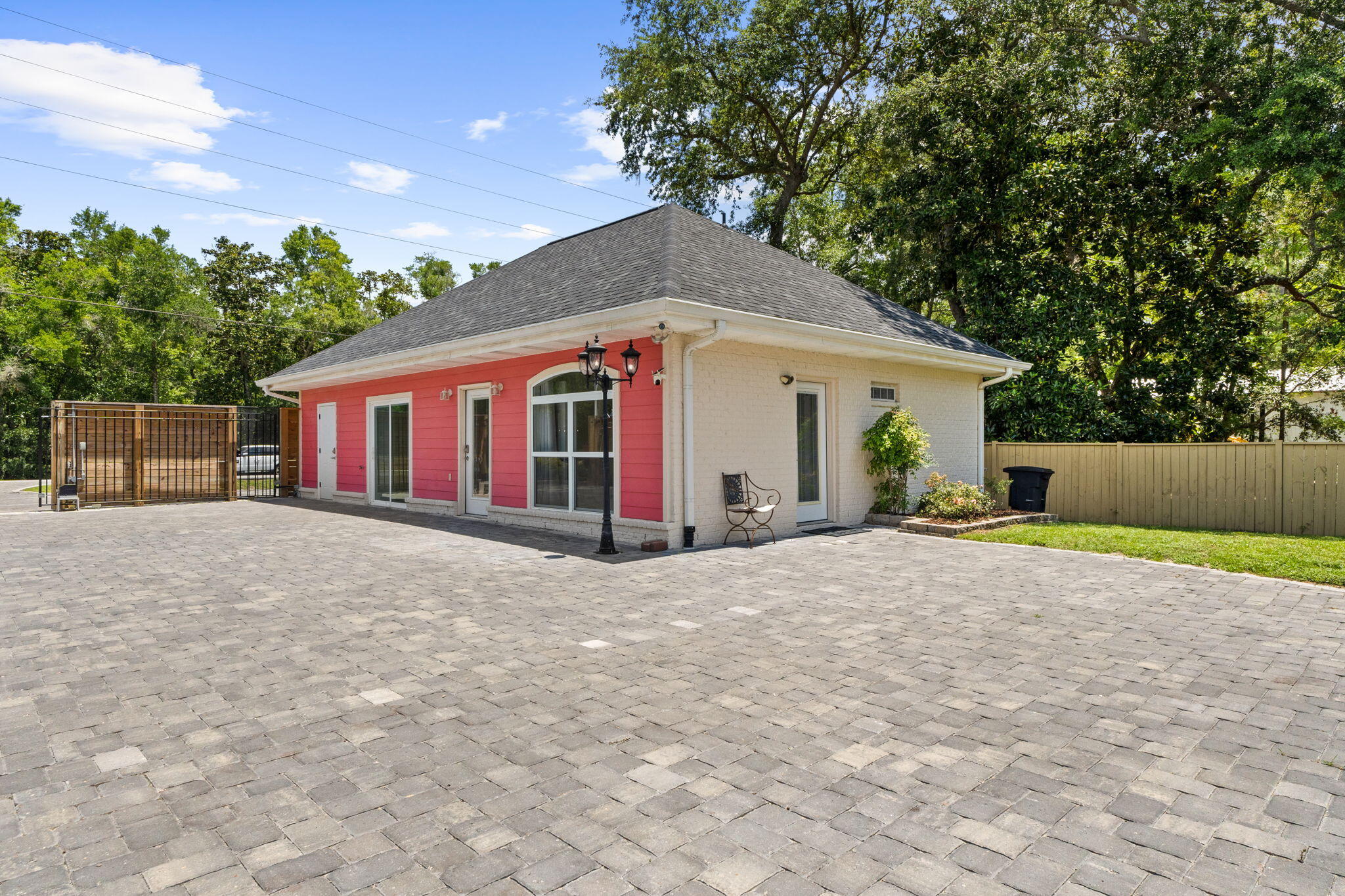 NO RECORDED SUBDIVISION - Residential