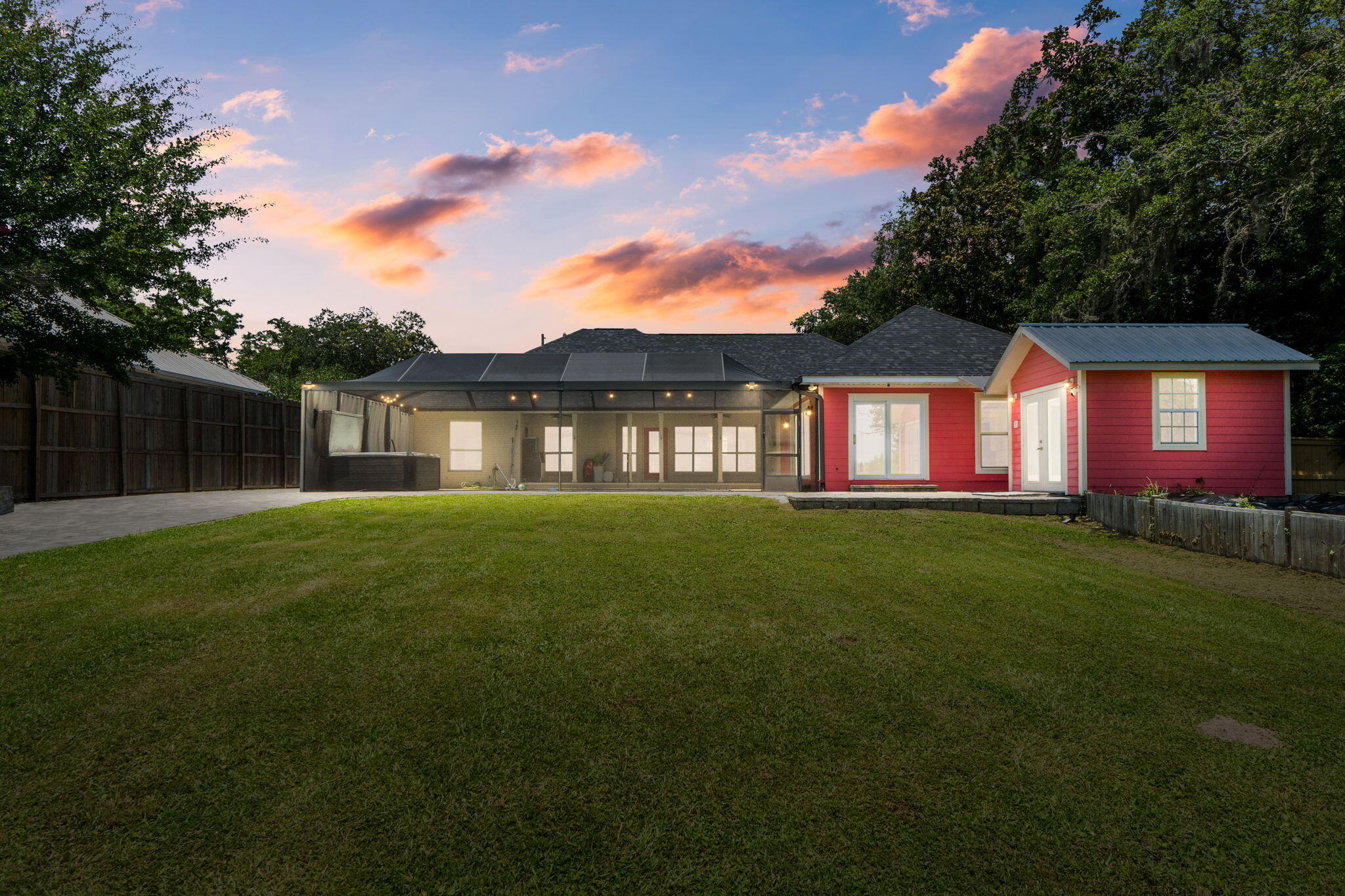 NO RECORDED SUBDIVISION - Residential