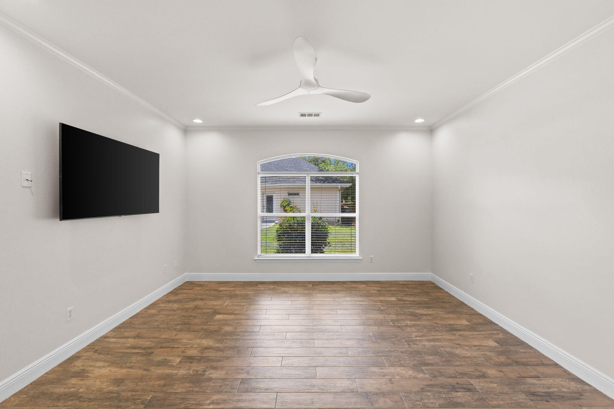 NO RECORDED SUBDIVISION - Residential