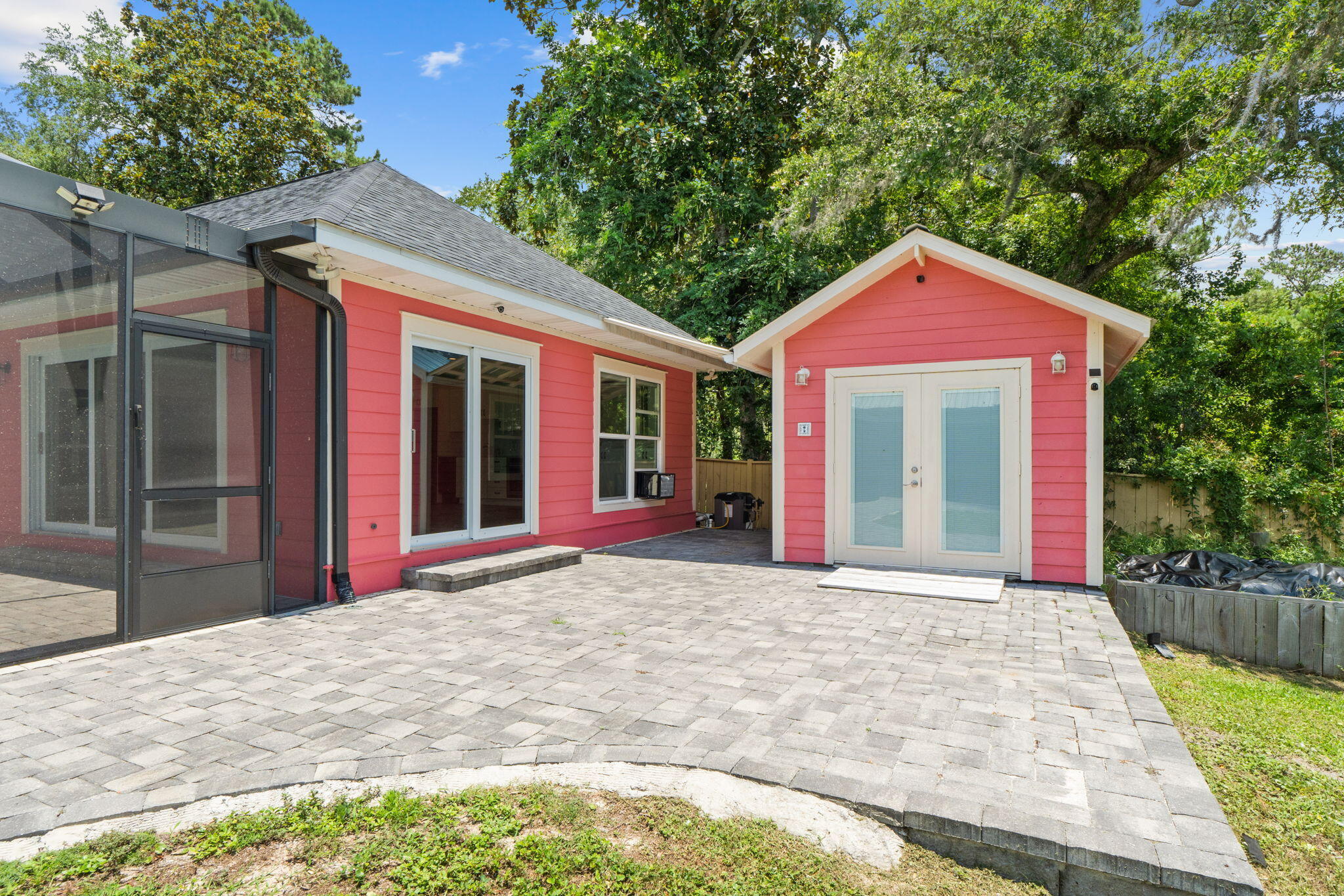 NO RECORDED SUBDIVISION - Residential