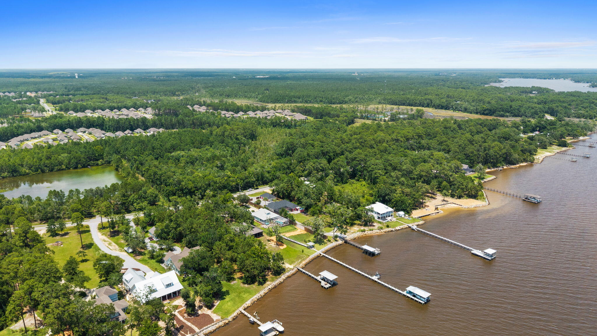 NO RECORDED SUBDIVISION - Residential