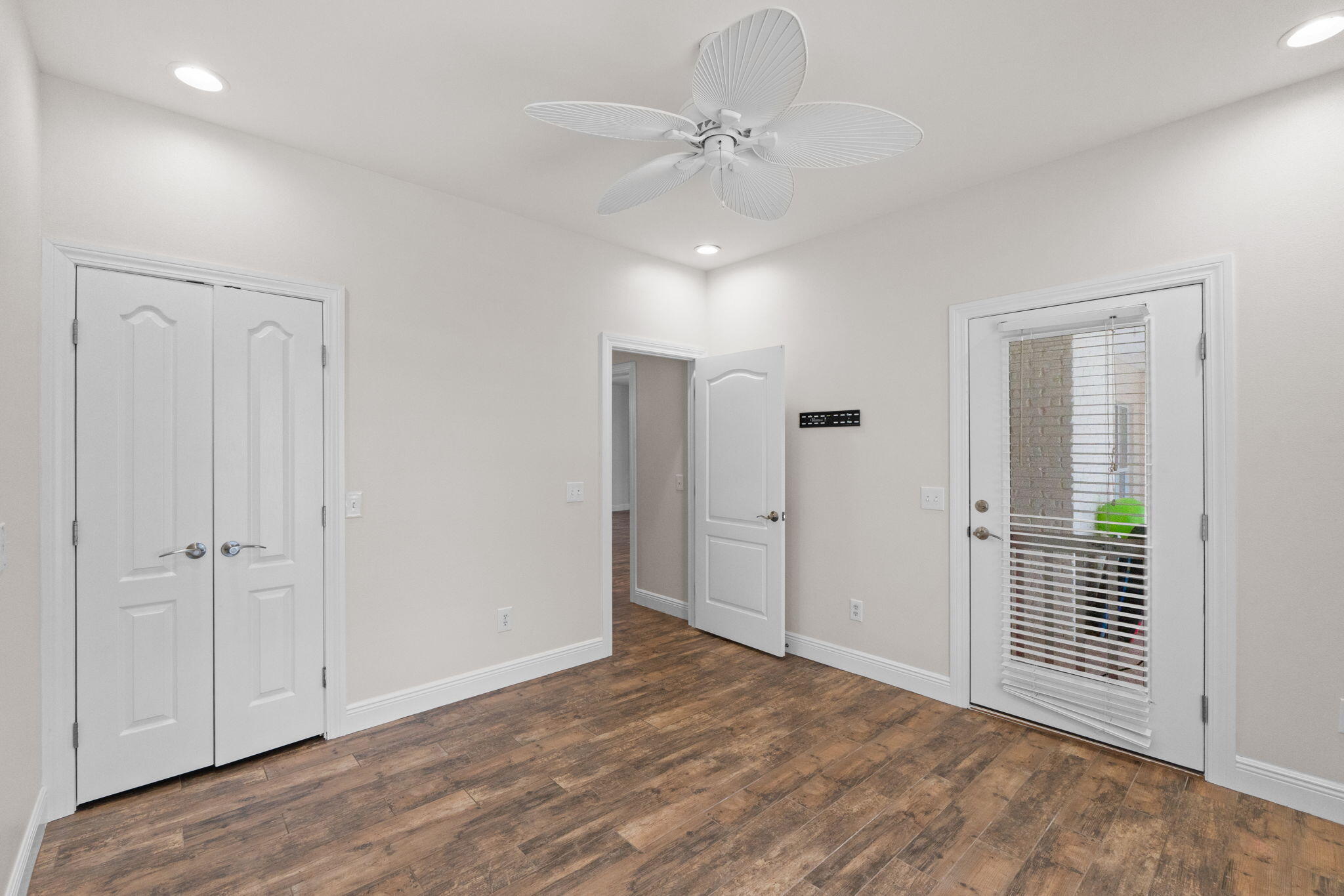 NO RECORDED SUBDIVISION - Residential