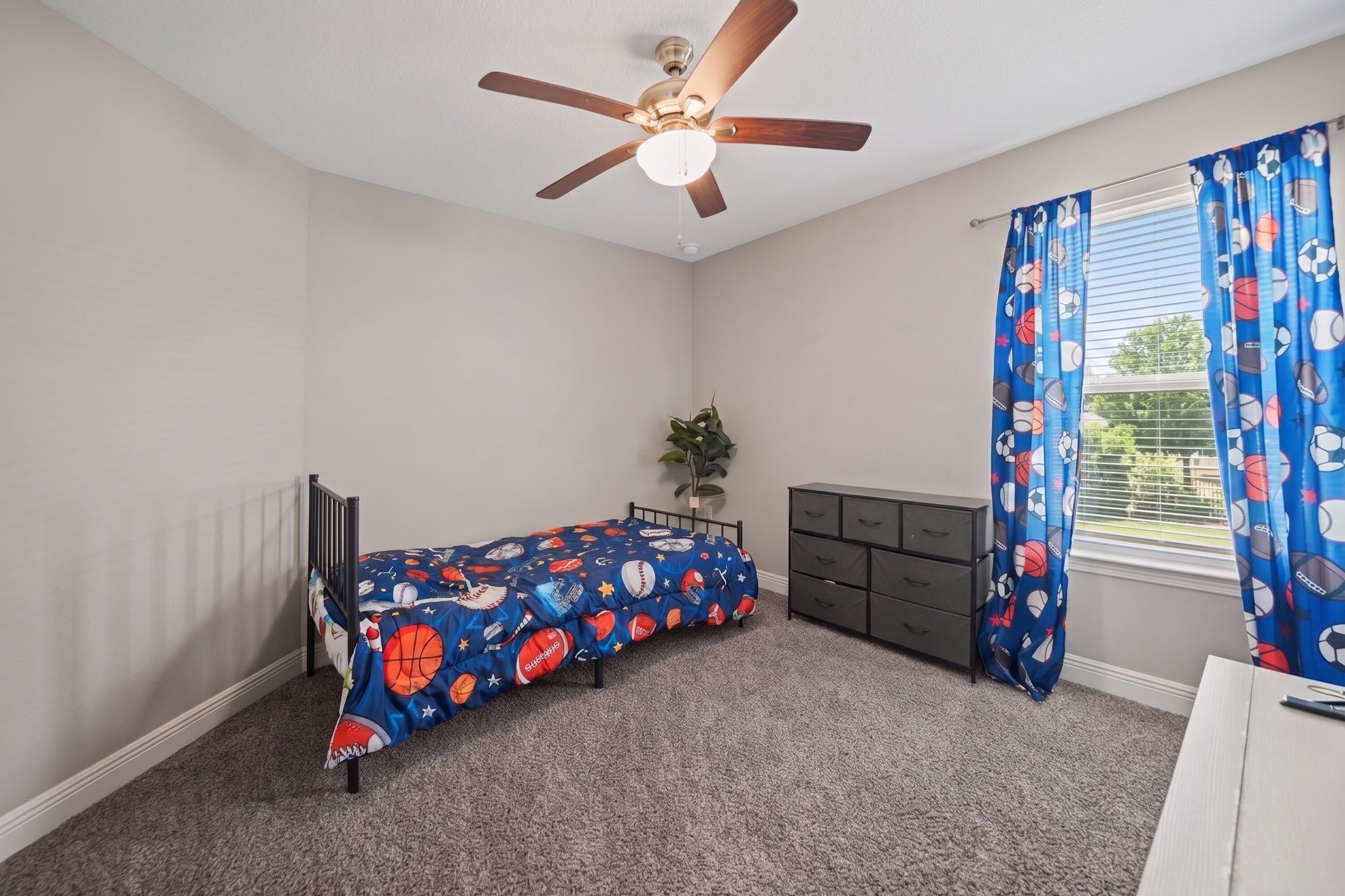GARDEN CITY - Residential